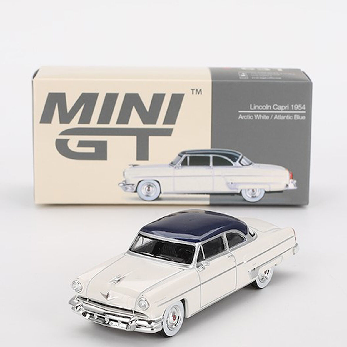 Mini GT 631 Mini GT 631 Lincoln Capri 1954 Arctic White / Atlantic Blue