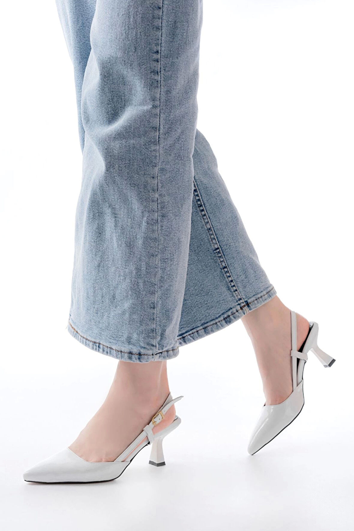 St-002 Beyaz Rugan Günlük 7 Cm Topuklu Kadın Ayakkabı