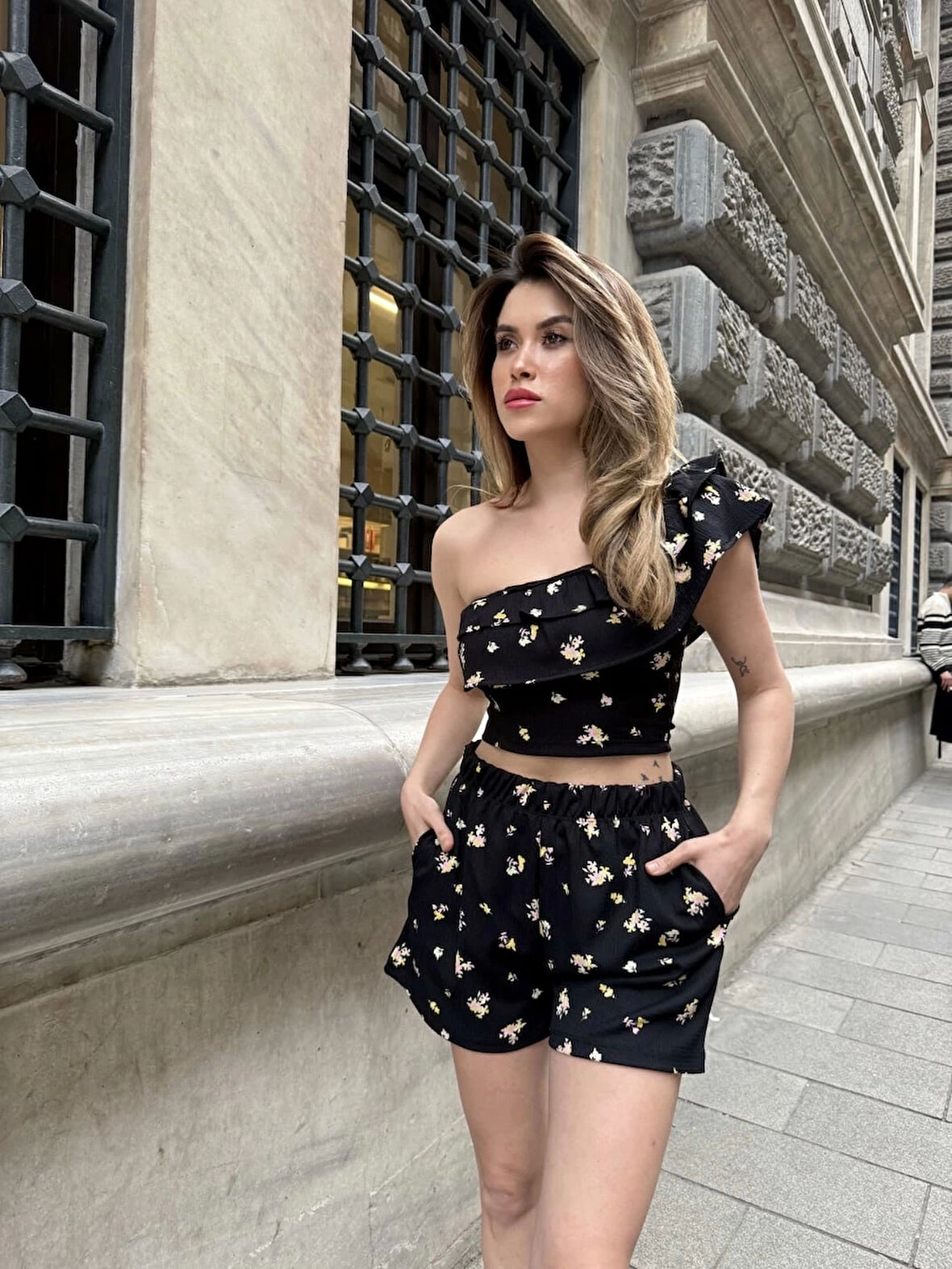 Baskılı Fırfırlı Şortlu Takım