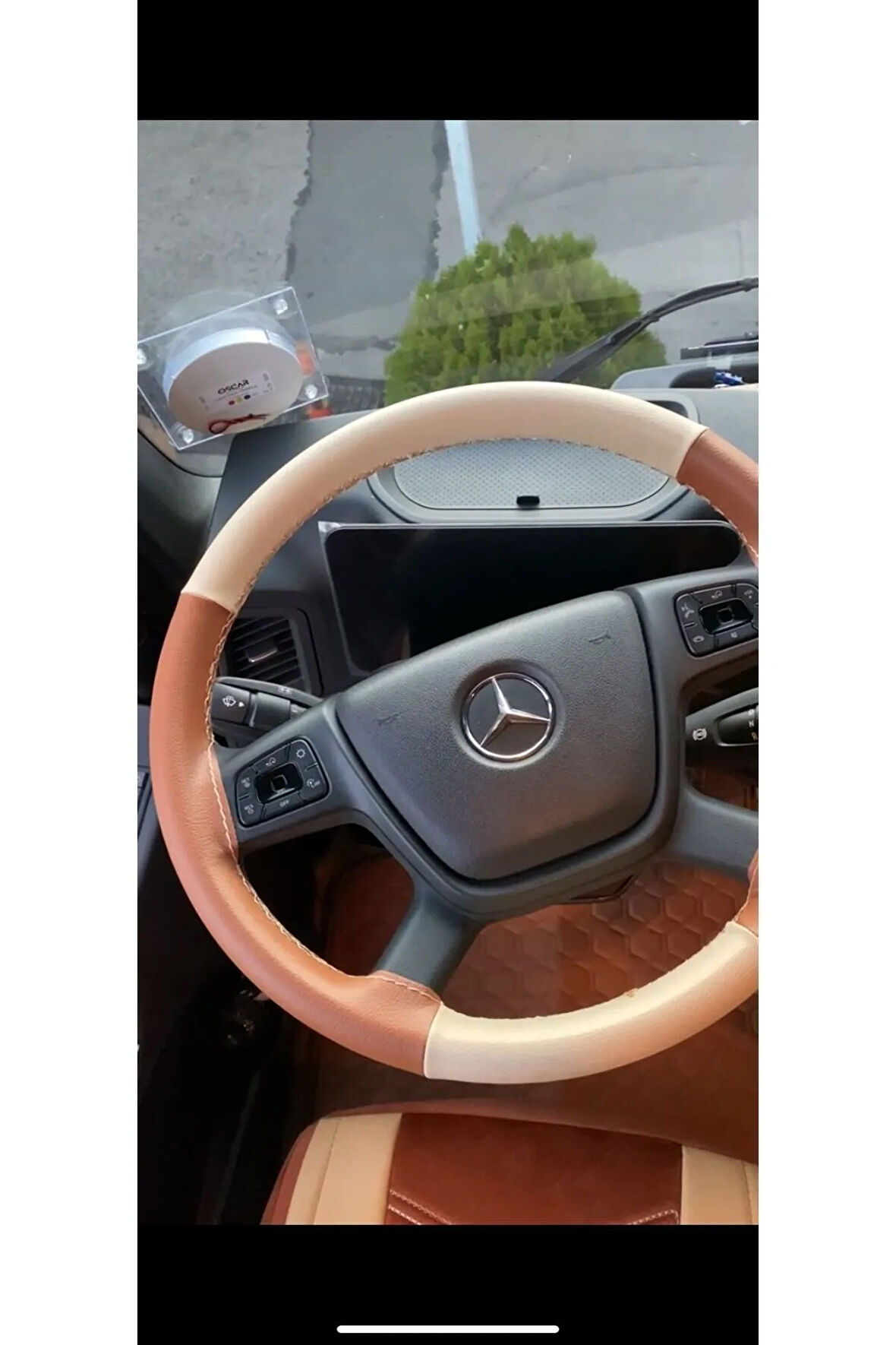 DİKİŞLİ DİREKSİYON KILIFI TABA/BEJ DERİ BEJ DİKİŞLİ MERCEDES TIR KAMYON İÇİN HIZLI KARGO