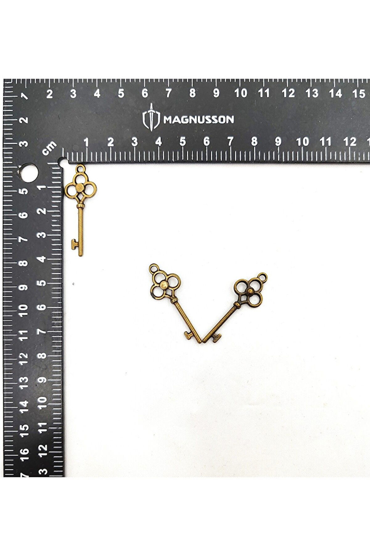 Anahtar Figürü Ile Ilgili Bileklik Ve Hal Hal Sallantı Aparatı