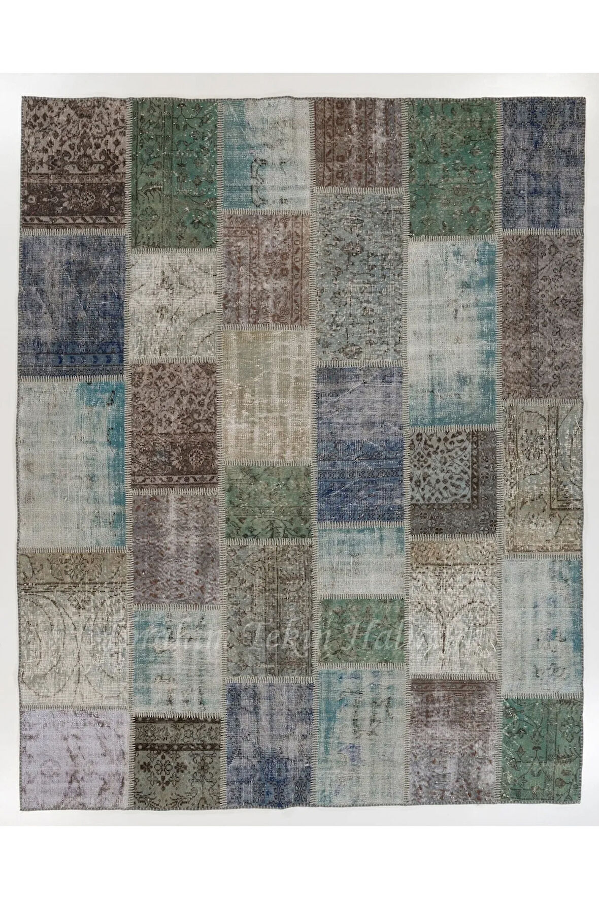 244x305 cm Koyu Tonlarda El Dokuması Patchwork Halı, Çok Renkli Anadolu Halısı