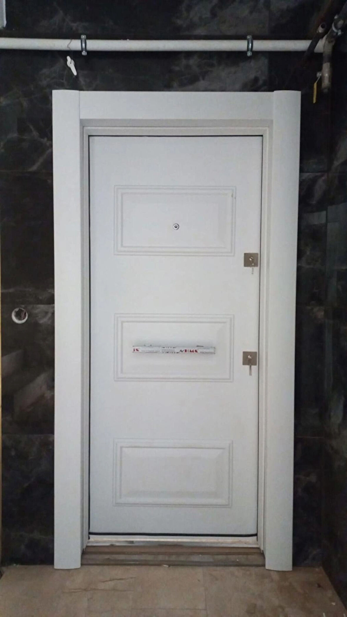 Beyaz Çelik Kapı Modelleri