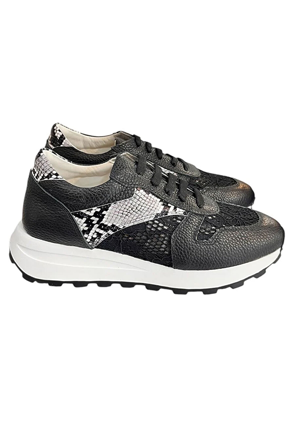 Siyah Hakiki Deri Dantel Detay Comfort Taban Sneaker 