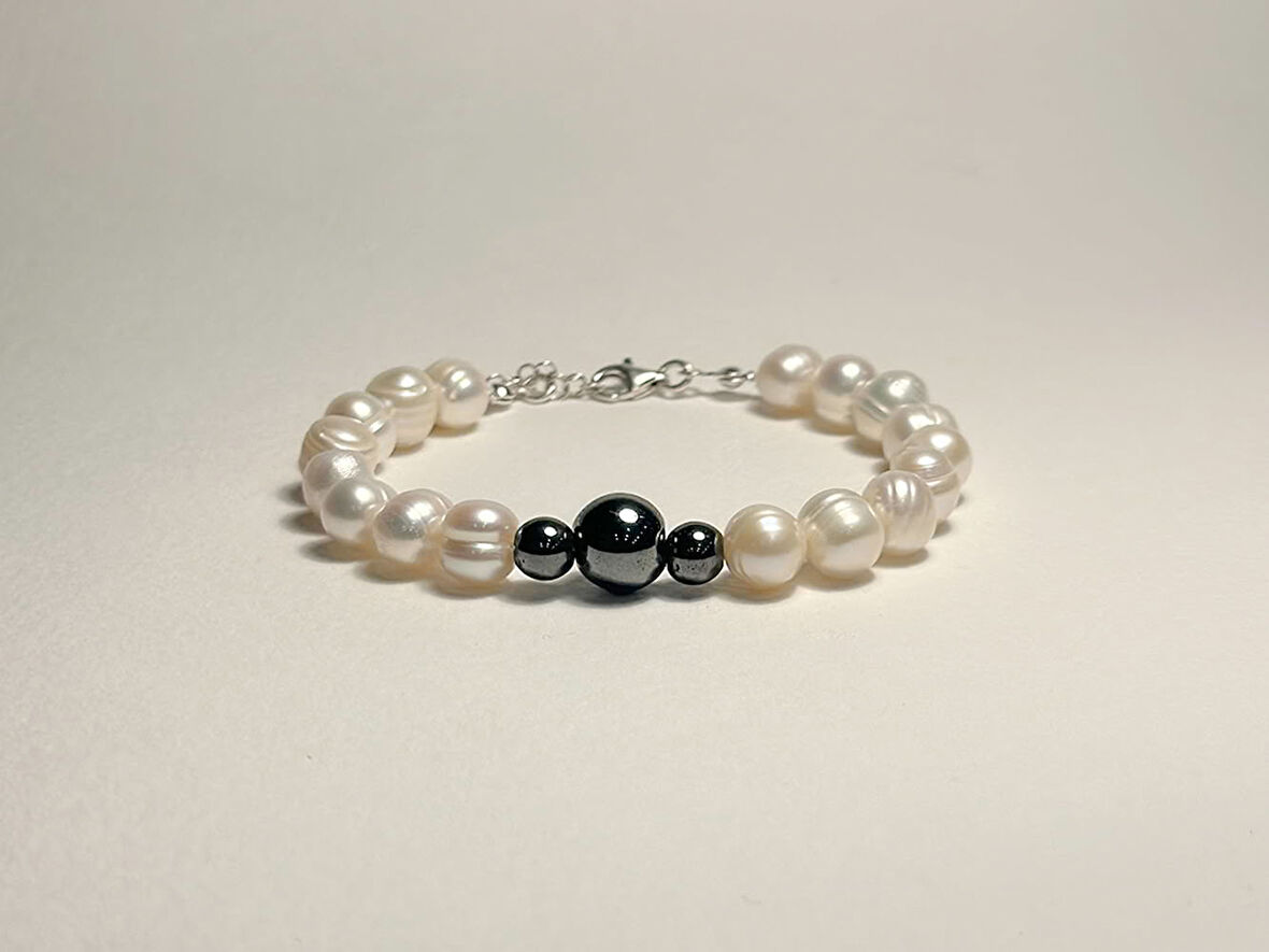 AY TANELERİ BİLEKLİK