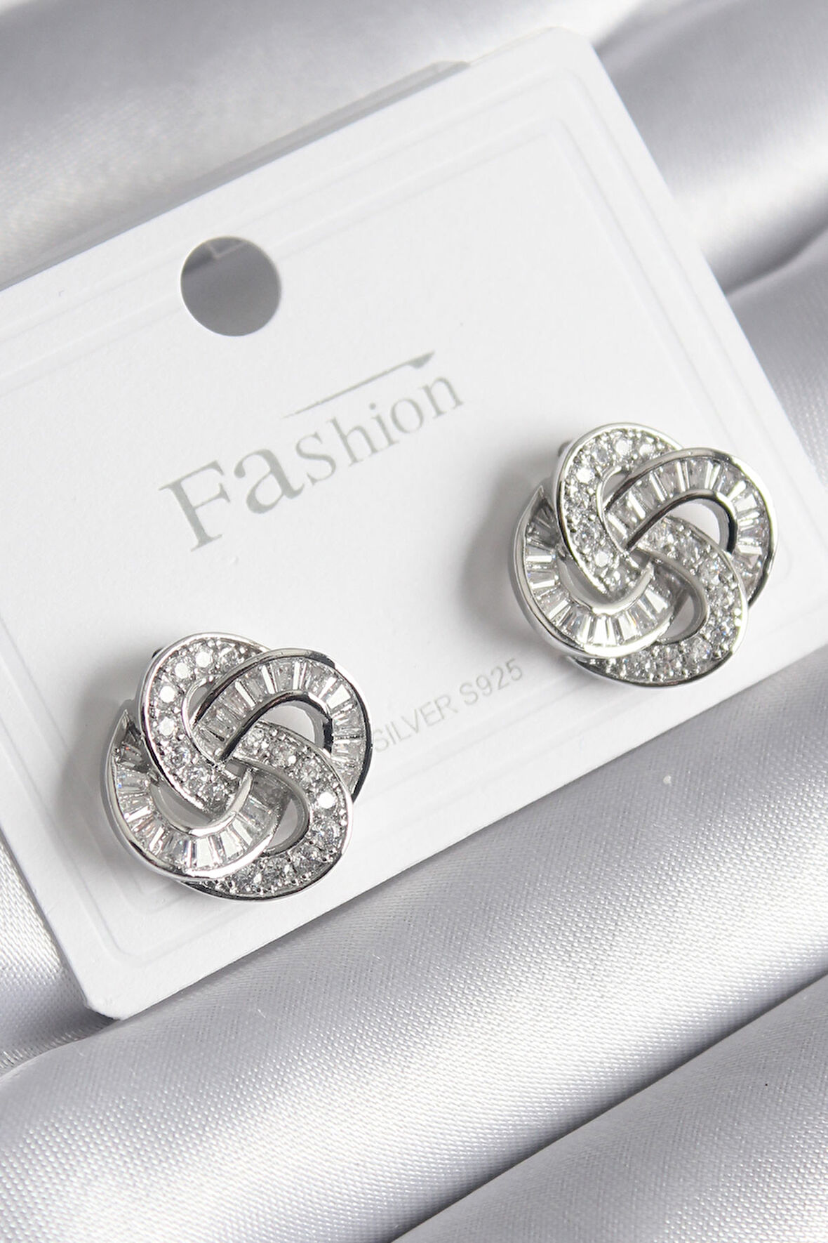 Pirinç Gümüş Renk Zirkon Taşlı Sarmal Model Kadın Küpe - TJ-BKP8616