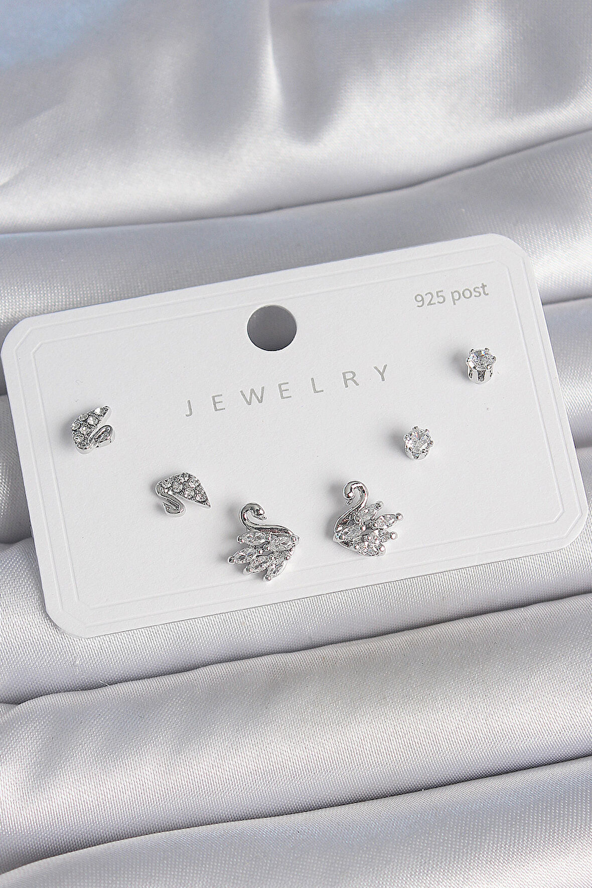 Pirinç Gümüş Renk Zirkon Taşlı Kuğu Model 925 Ayar Gümüş Çivi Kadın Küpe Seti - TJ-BKP10481