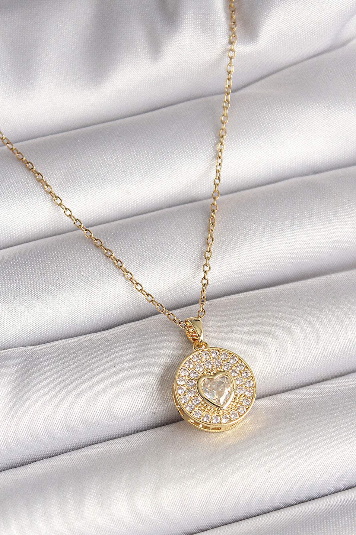 316L Çelik Gold Renk Zincir Madalyon Zirkon Taşlı Kalp Model Kadın Kolye - TJ-BKO9946