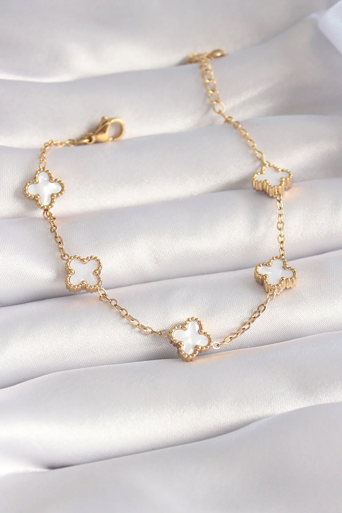 Tegan 316L Çelik Gold Renk Beyaz Yonca Model Kadın Bileklik TG27BB5963