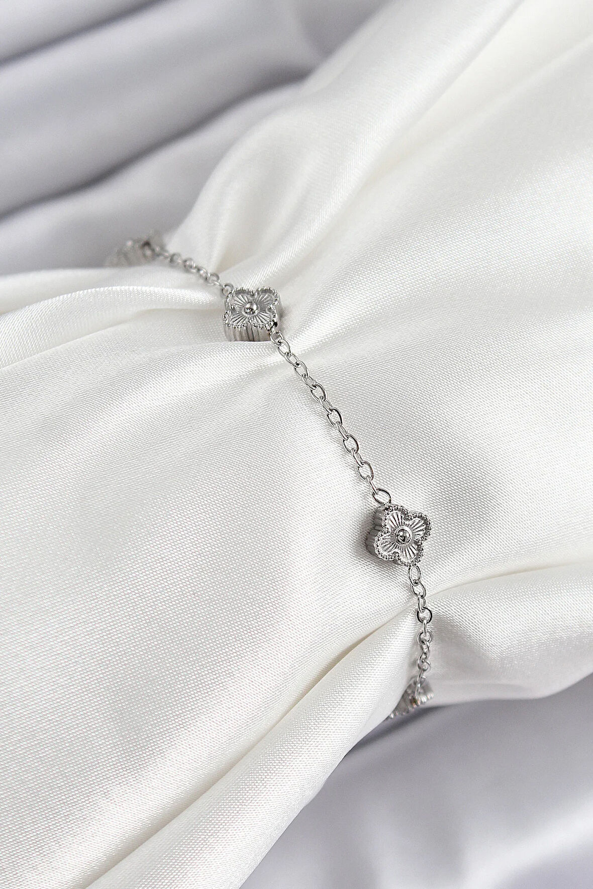 Tegan 316L Çelik Yonca Model Gümüş Renk Kadın Bileklik TG27BB7362