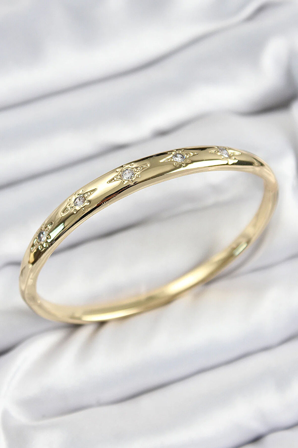 Tegan Pirinç Zirkon Taşlı Kutup Yıldızı Model Gold Renk Kadın Kelepçe TG27BB7570