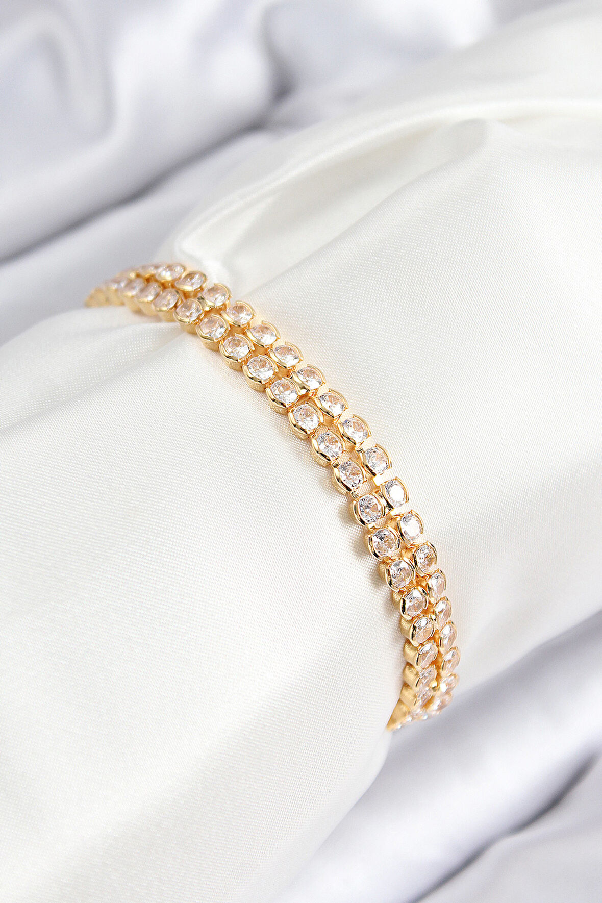 Tegan Pirinç Zirkon Taşlı Çift Sıra Model Gold Renk Asansörlü Kadın Bileklik TG27BB7739