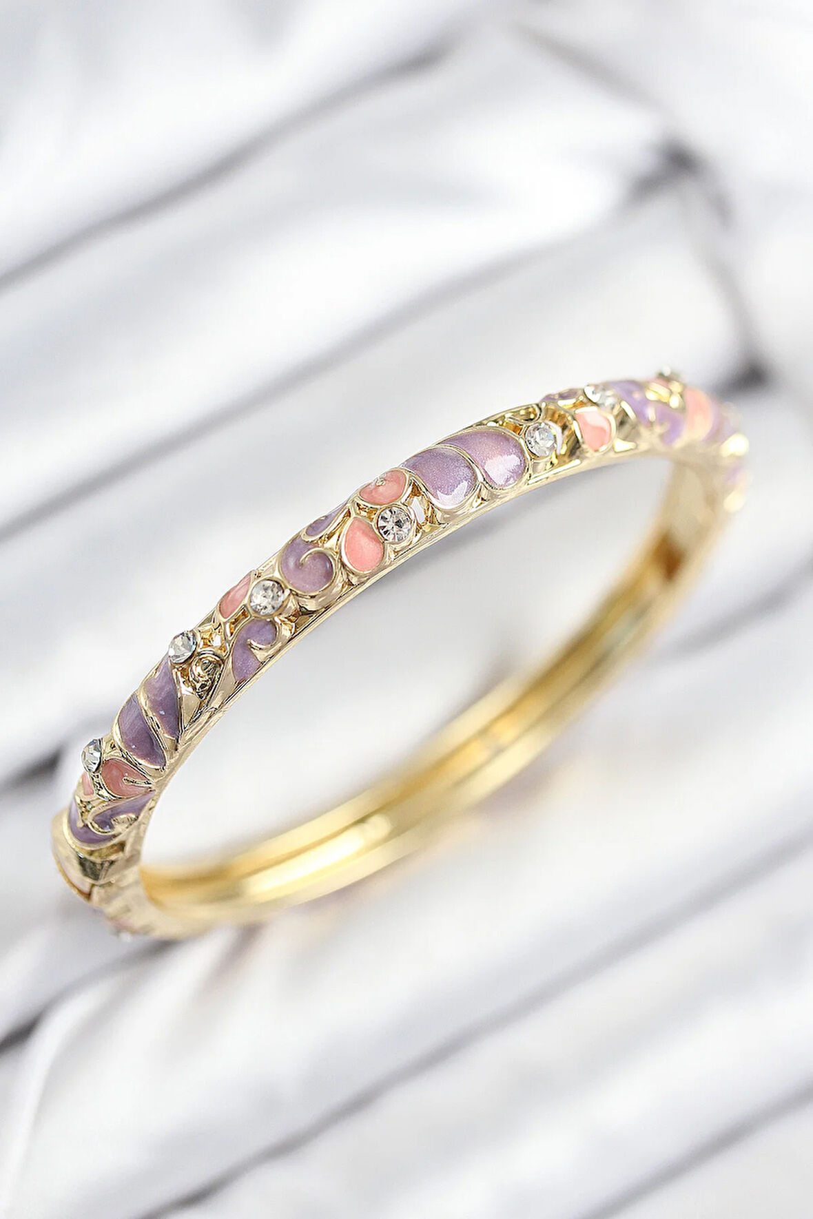 Tegan Mineli Pirinç Zirkon Taşlı Pembe Mor Çiçek Motifli Gold Kadın Kelepçe TG27BB7814