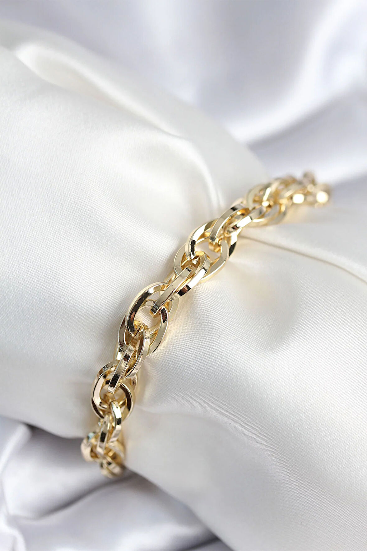 Tegan Pirinç Gold Renk Zincir Model Kadın Bileklik TG27BB7959