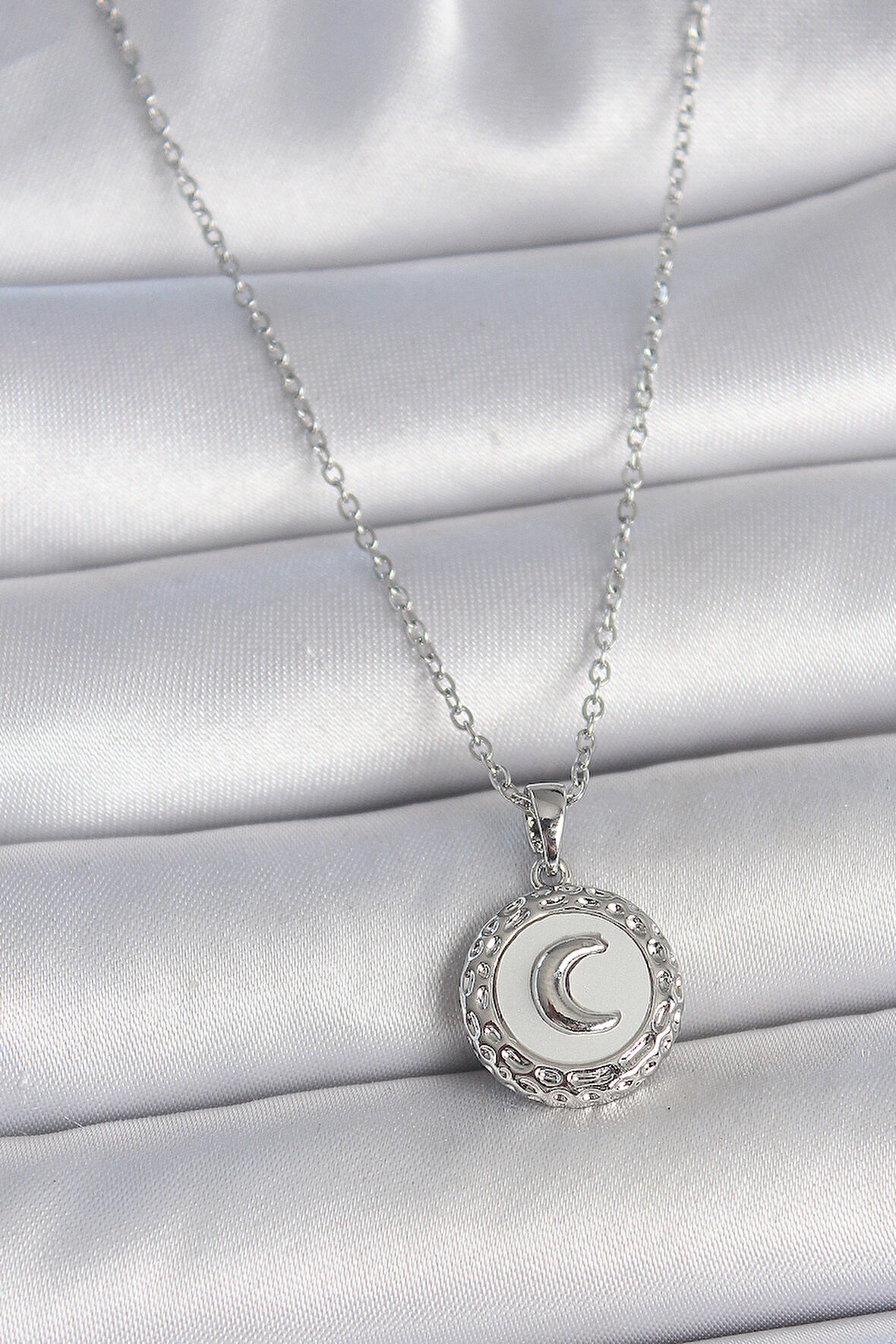 Tegan 316L Çelik Gümüş Renk Zincir Beyaz Mineli Hilal İşlemeli Madalyon Model Kadın Kolye TG27BKO10034
