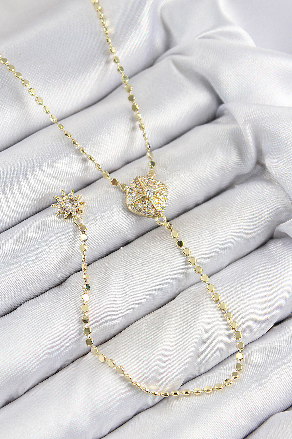 Tegan Pirinç Zirkon Taşlı Ezme Zincirli Madalyon Model Gold Renk Y Kolye TG27BKO10471