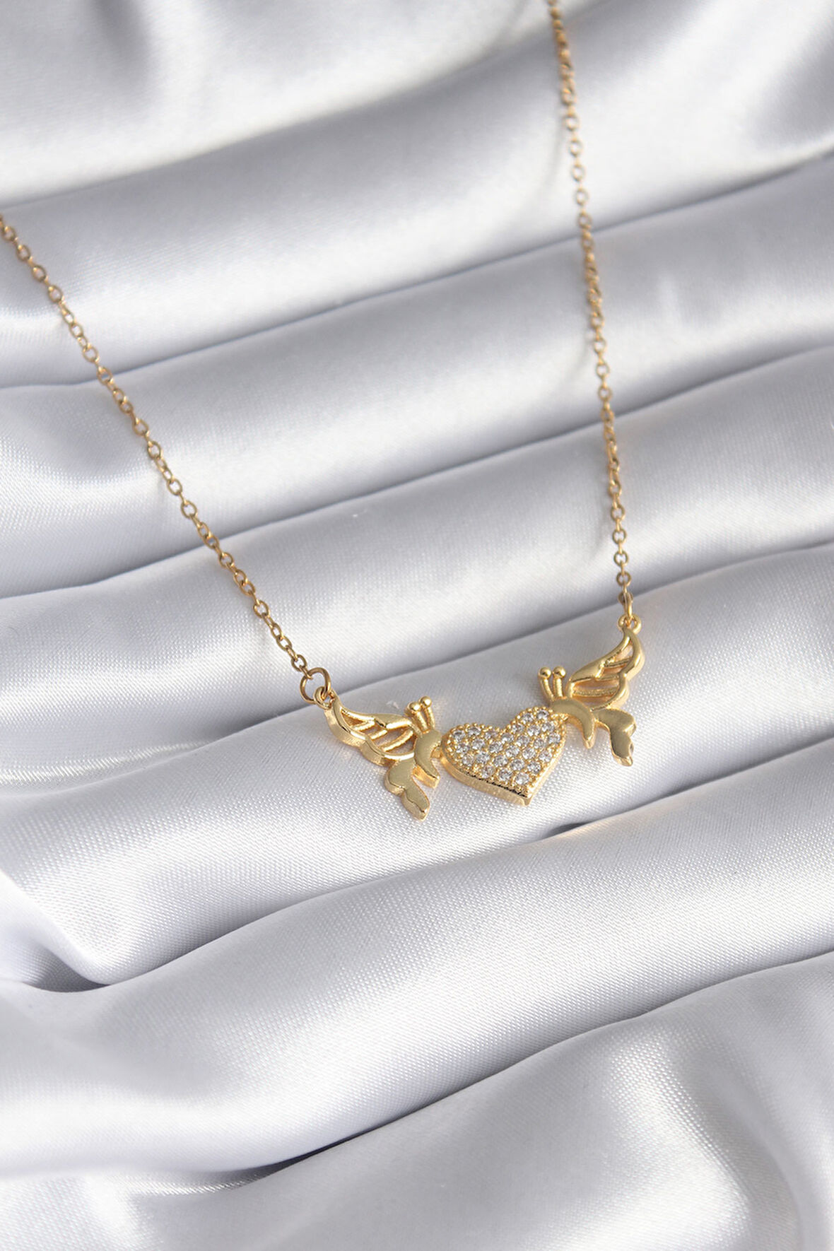 Tegan 316L Çelik Gold Renk Zirkon Taşlı Kanatlı Kalp Model Kadın Kolye TG27BKO8290