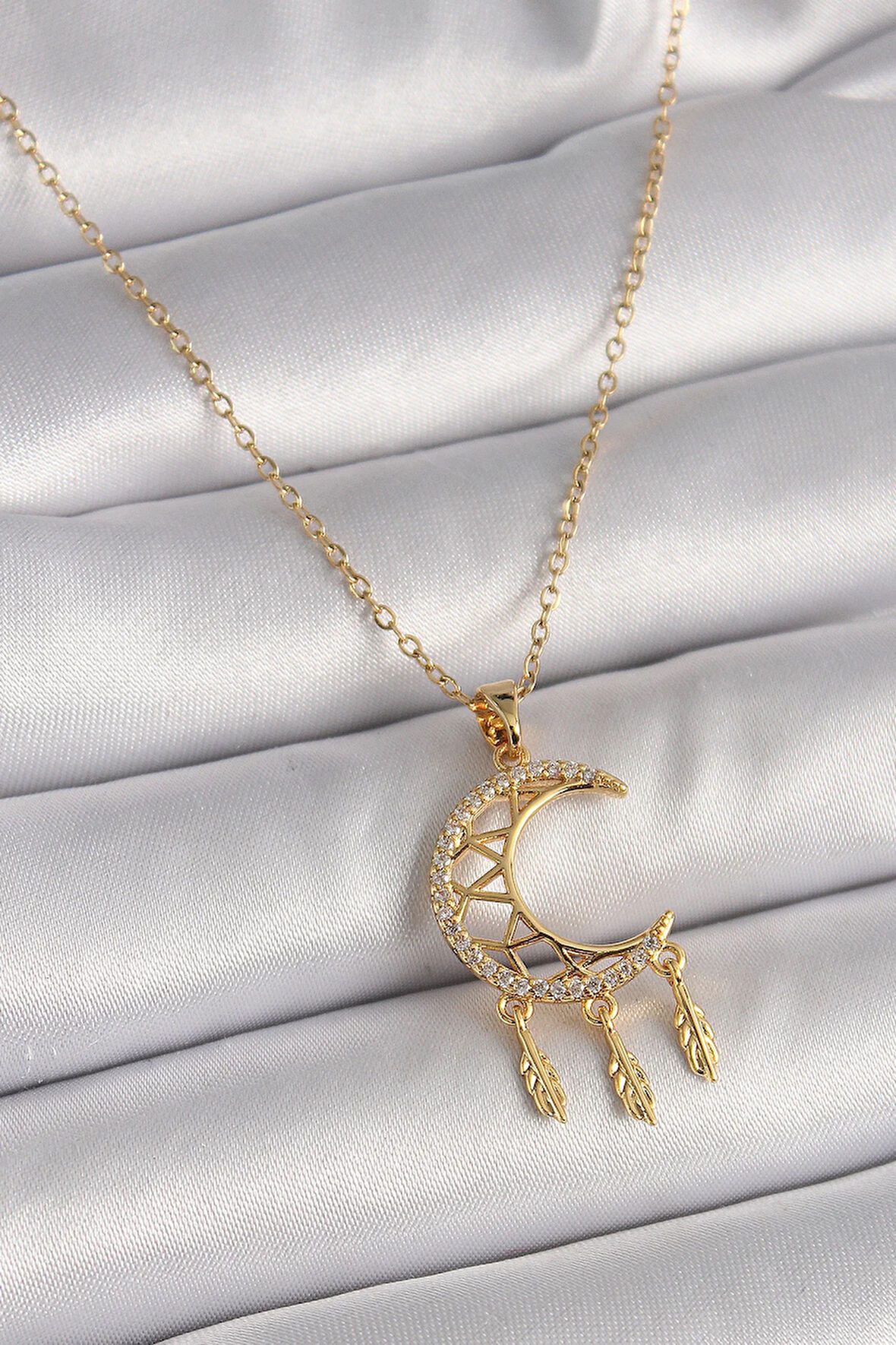 Tegan 316L Çelik Gold Renk Zincir Zirkon Taşlı Hilal Model Sallantı Yaprak Detay Kadın Kolye TG27BKO9650