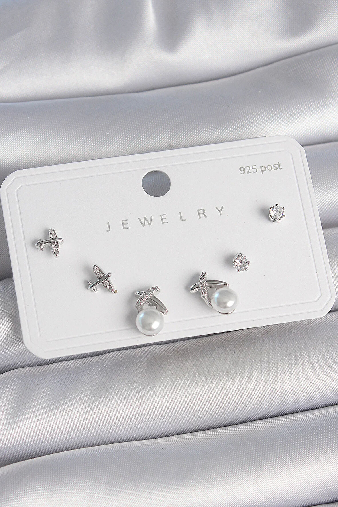 Tegan Pirinç Gümüş Renk Zirkon Taşlı Kelebek Model İnci Detay 925 Ayar Gümüş Çivi Kadın Küpe Seti TG27BKP10479