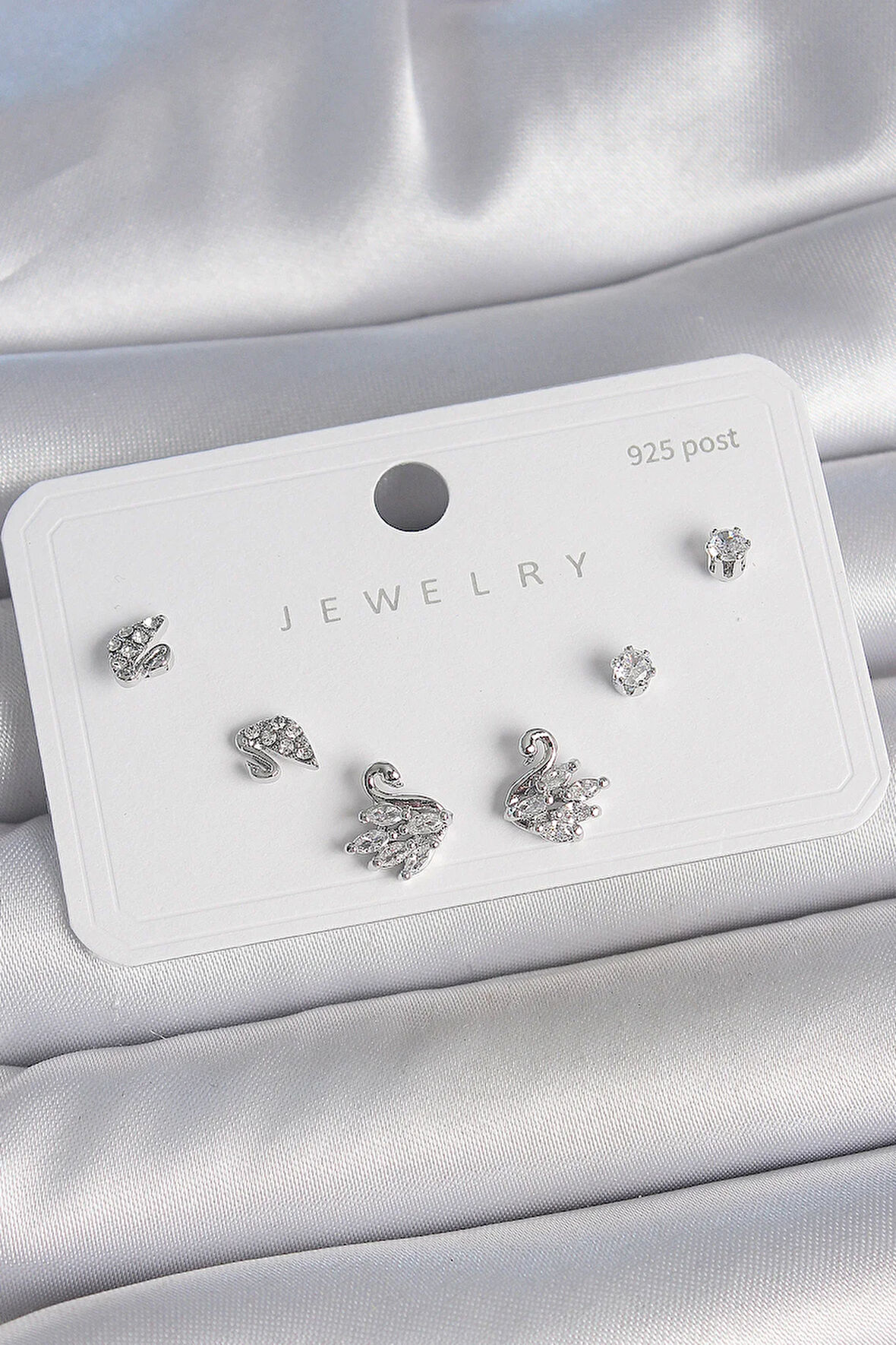 Tegan Pirinç Gümüş Renk Zirkon Taşlı Kuğu Model 925 Ayar Gümüş Çivi Kadın Küpe Seti TG27BKP10481