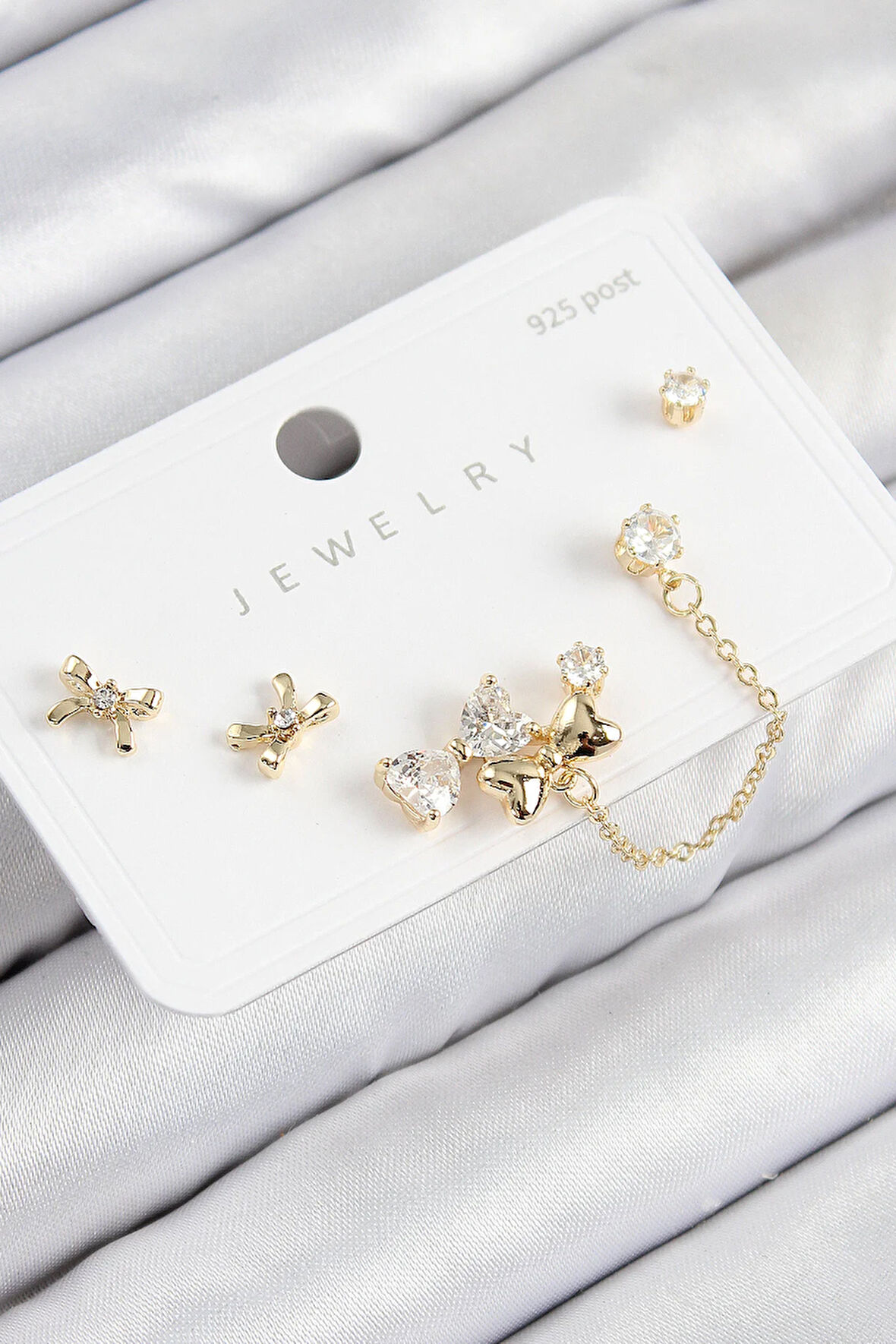 Tegan Pirinç Zirkon Taşlı Fiyonk Model Gold Renk 925 Ayar Gümüş Çivi Kadın Küpe Set TG27BKP11174