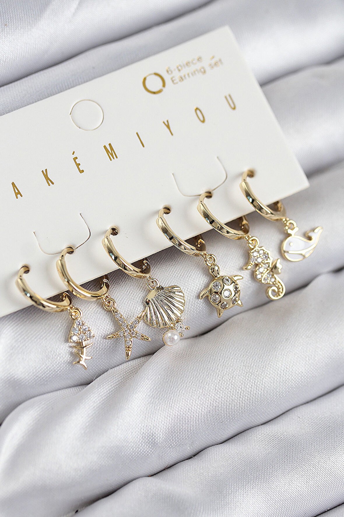 Tegan Pirinç Zirkon Taşlı İstiridye Balina Ve Yıldız Gold Renk 6'lı Küpe Set TG27BKP11203