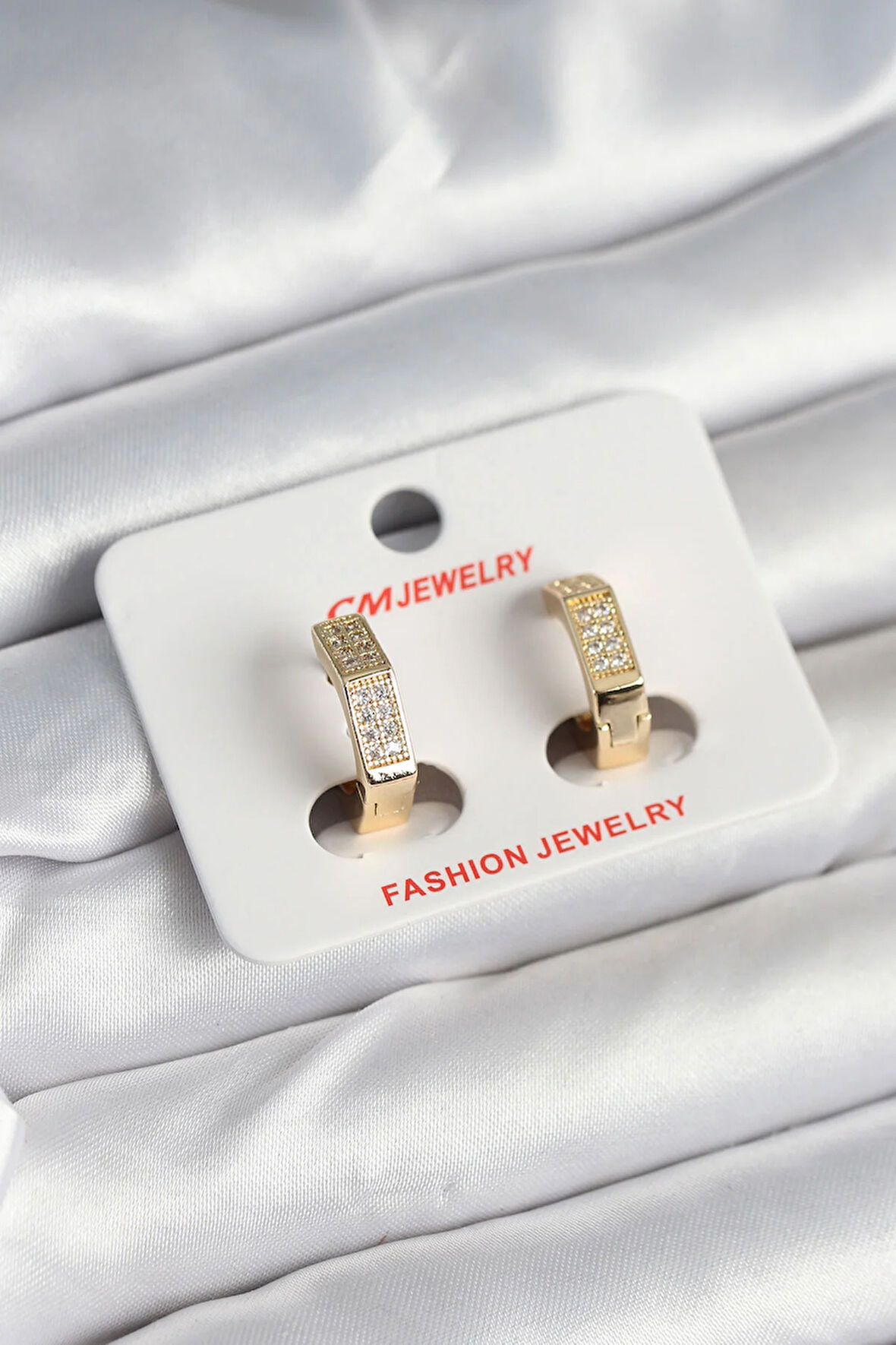 Tegan Pirinç Gold Renk Zirkon Taşlı Altıgen Kadın Küpe TG27BKP11245