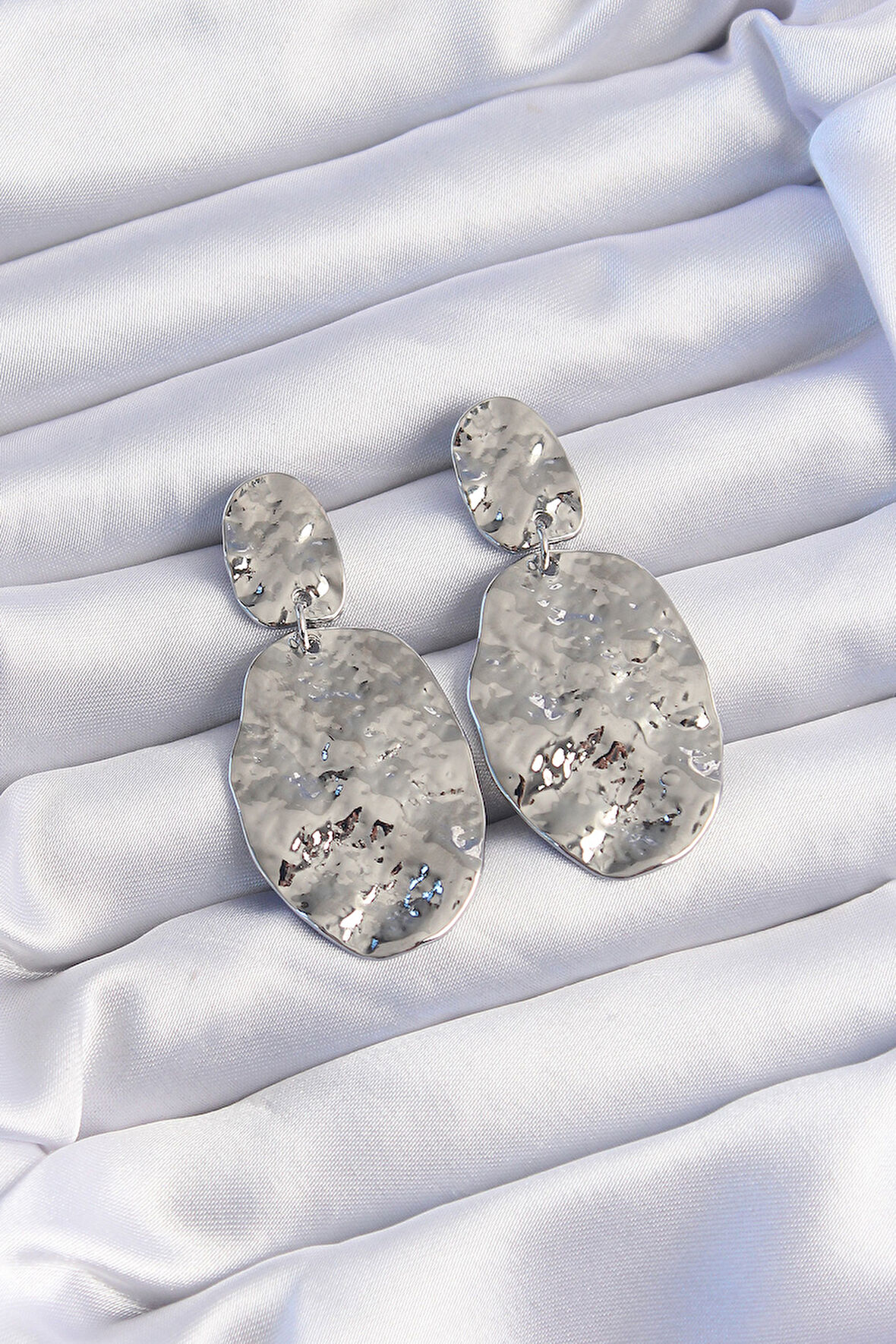 Tegan Pirinç Gümüş Renk Ezme Plaka Küpe TG27BKP9242