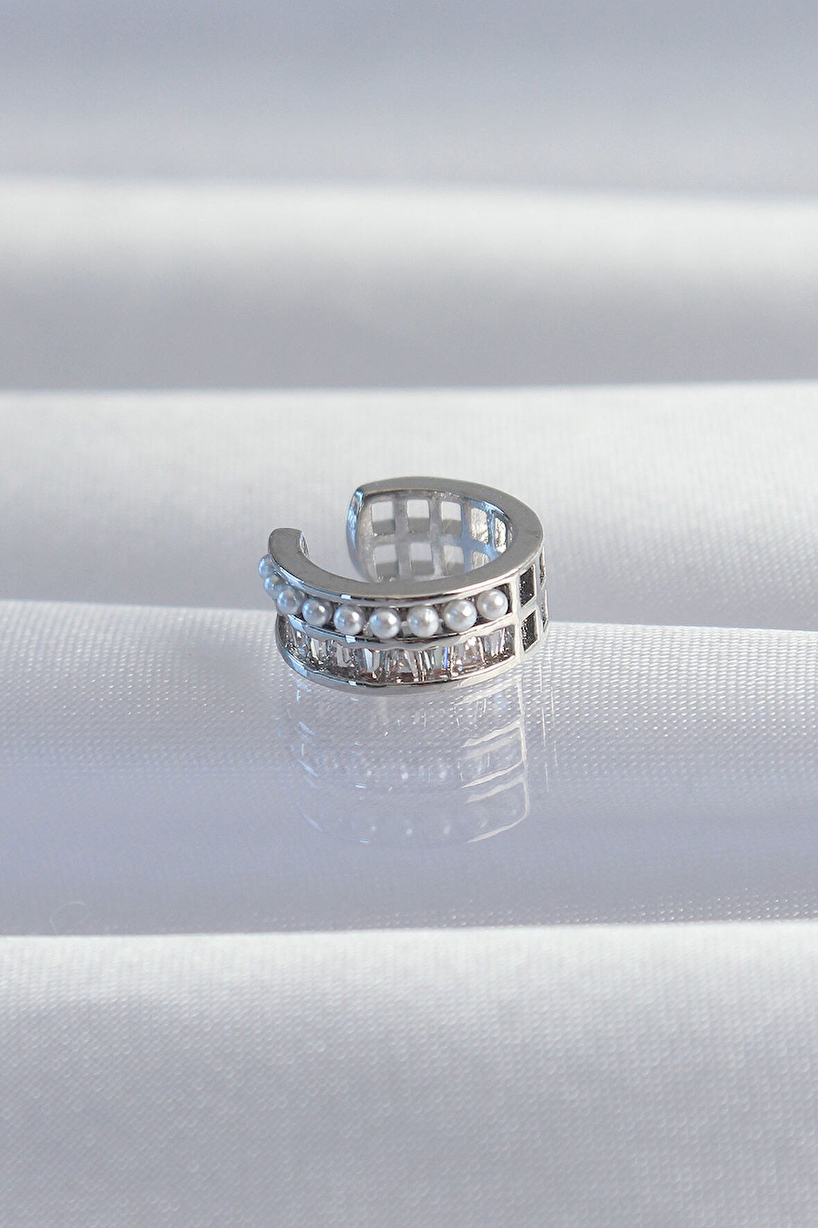 Tegan Pirinç Gümüş Renk İncili Baget Taşlı Earcuff Küpe TG27BKP9338