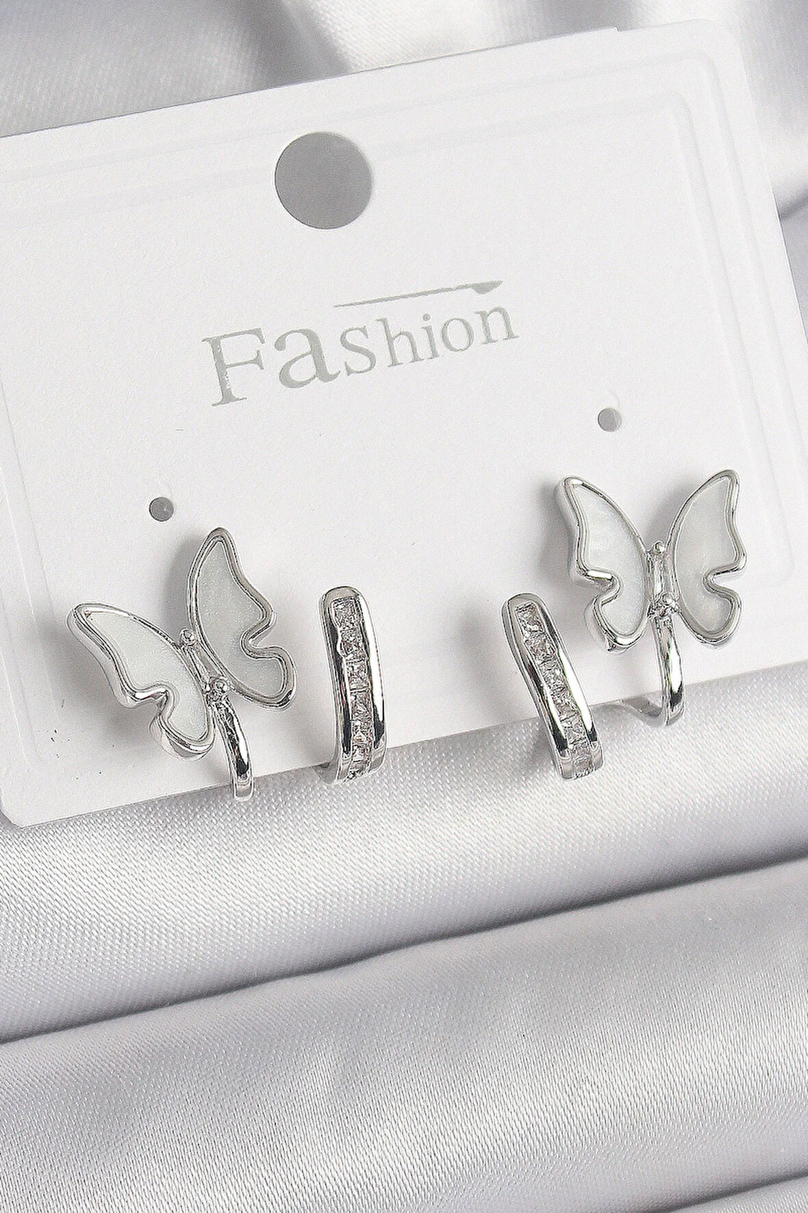 Tegan Pirinç Gümüş Renk Zirkon Taş Detaylı Beyaz Sedefli Kelebek Model Kadın Küpe TG27BKP9869