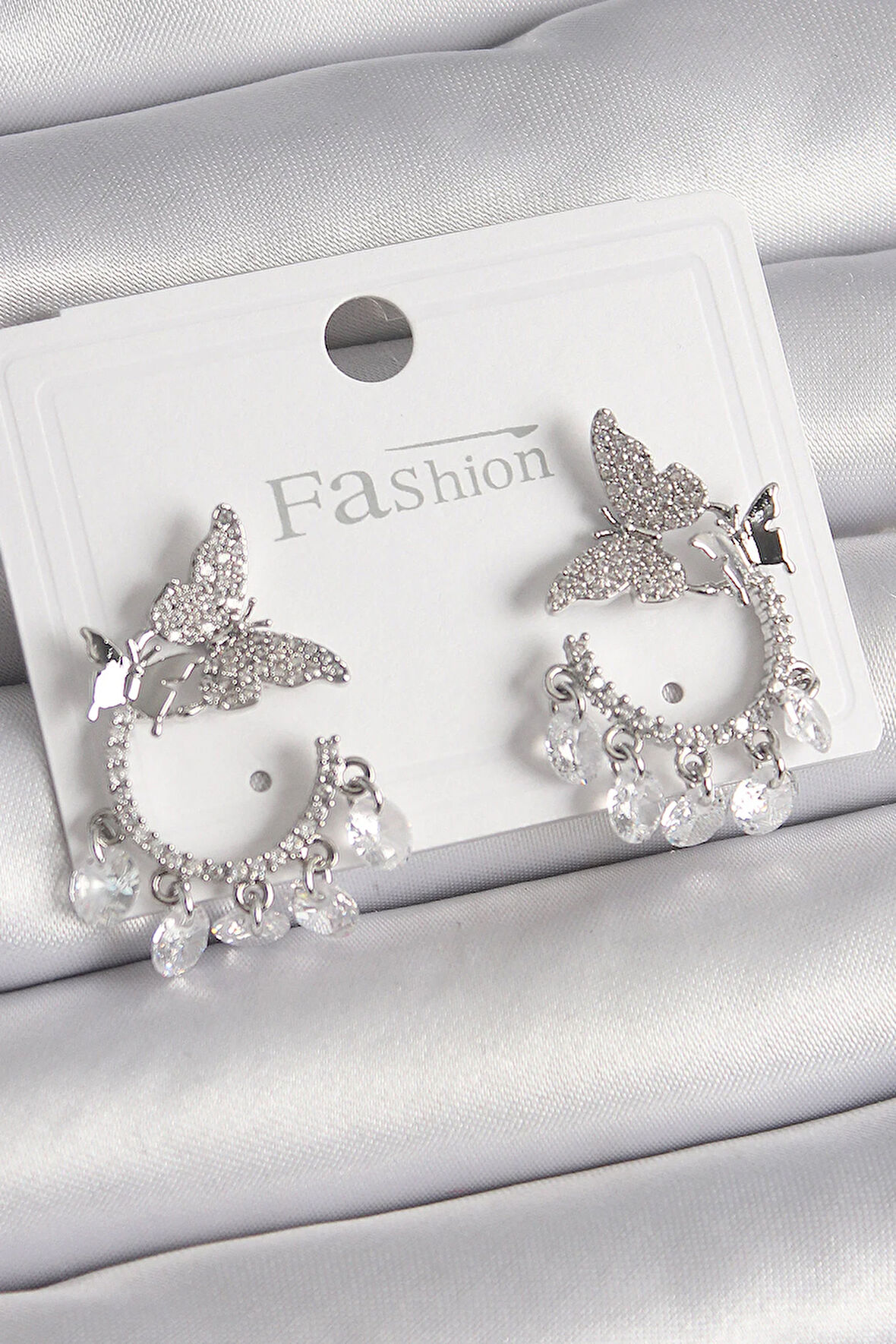 Tegan Pirinç Gümüş Renk Zirkon Taşlı Sallantı Detay Kelebek Model Kadın Küpe TG27BKP9902