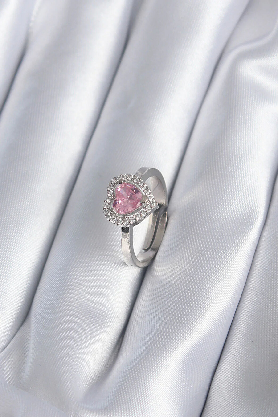 Tegan Pirinç Gümüş Renk Pembe Zirkon Taşlı Charm Model Kadın Yüzük TG27BYK2864
