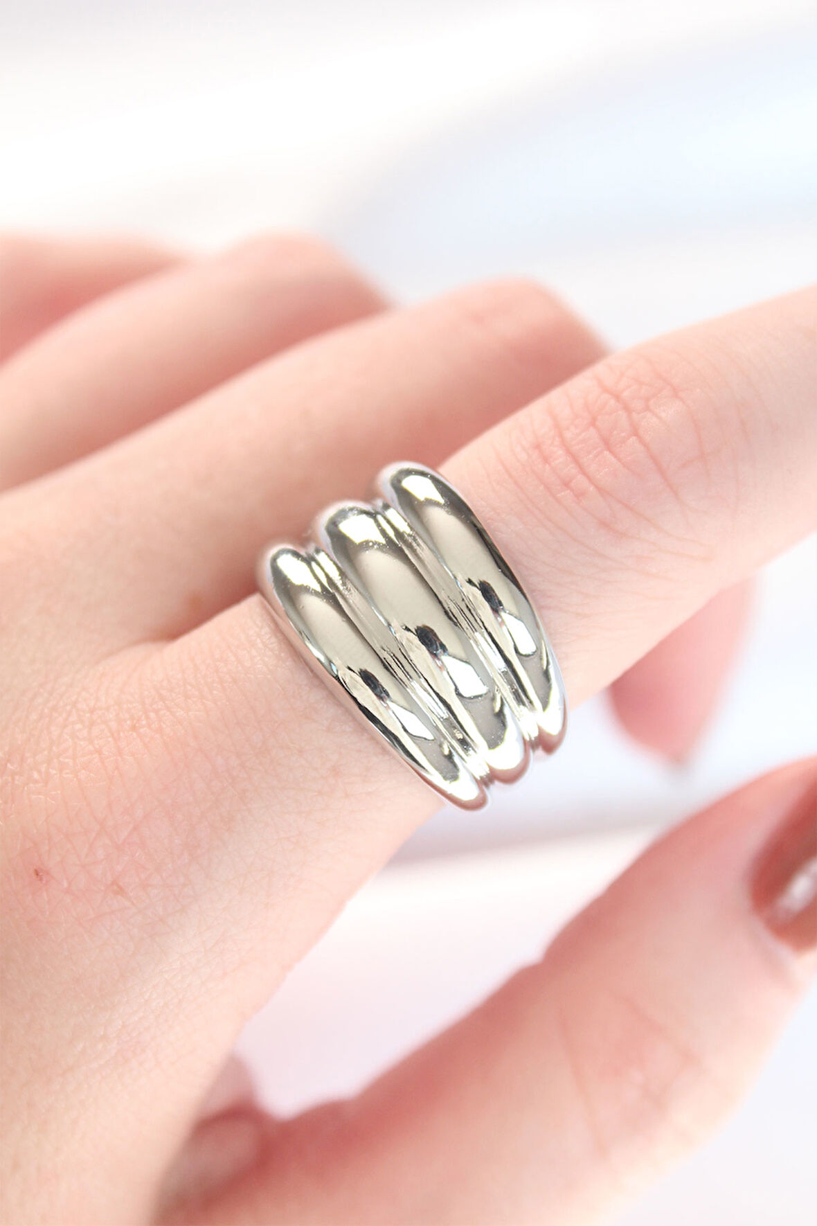 Tegan Silver Renk Ayarlanabilir Çizgili Bombe Yüzük TG27BYK3118