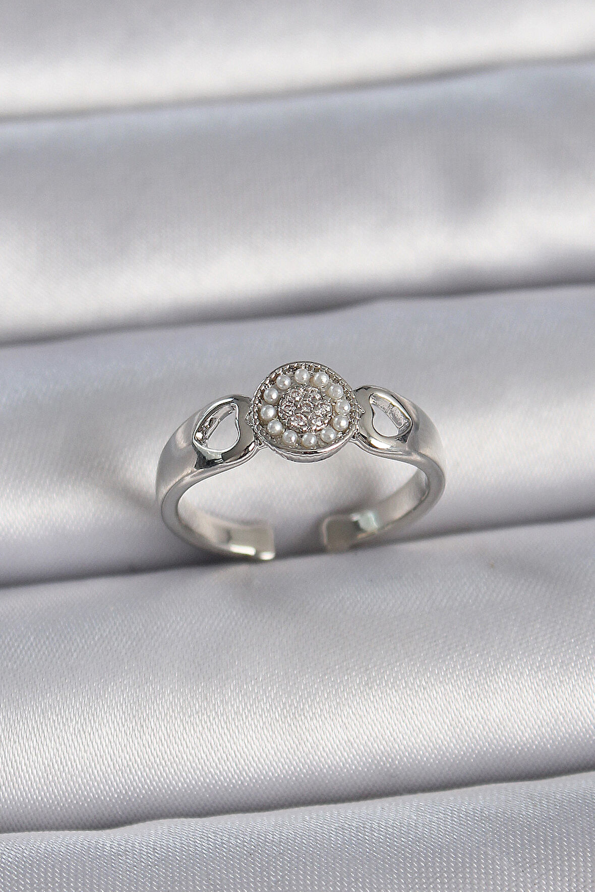 Tegan Pirinç Gümüş Renk Zirkon Taşlı İncili Kalp İşleme Detay Ayarlanabilir Model Kadın Yüzük TG27BYK3359