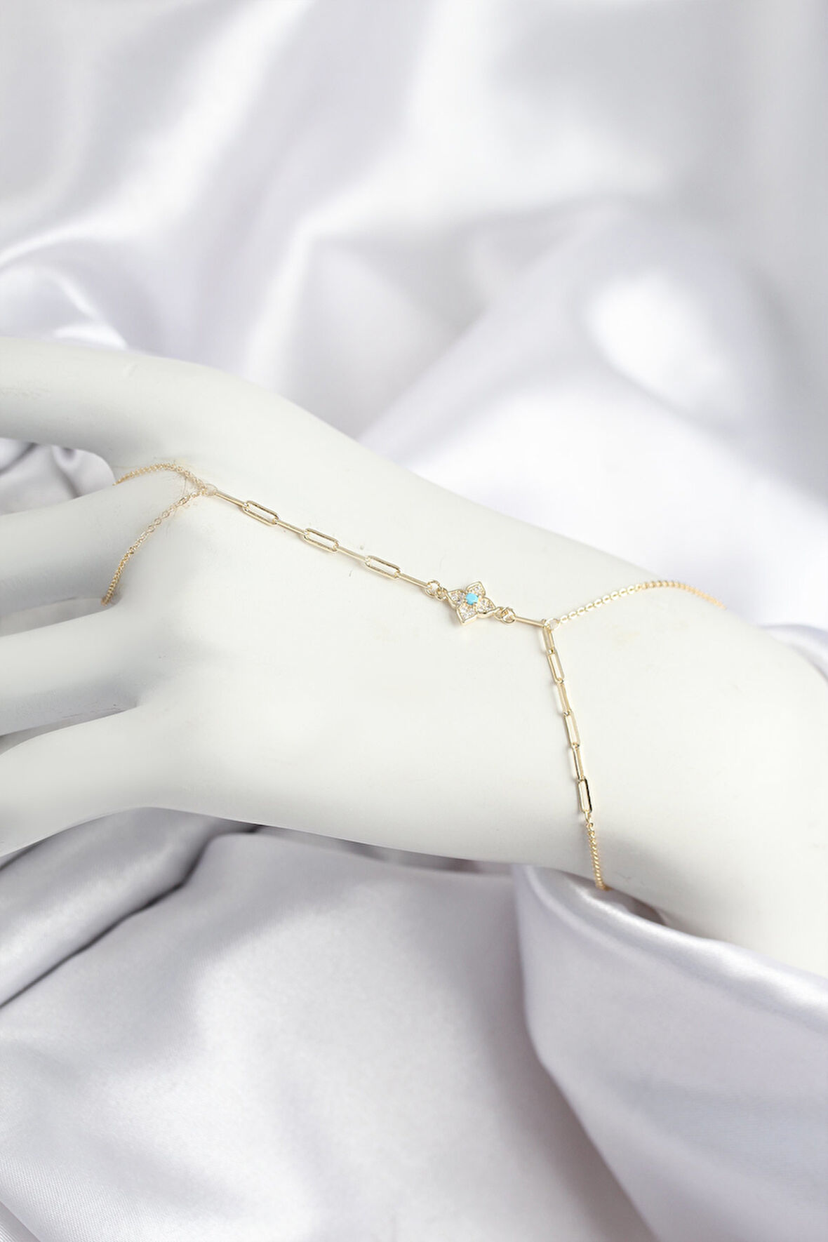 Tegan Pirinç Zirkon Taşlı Mavi Boncuklu Yonca Model Gold Renk Şahmeran TG27SN721