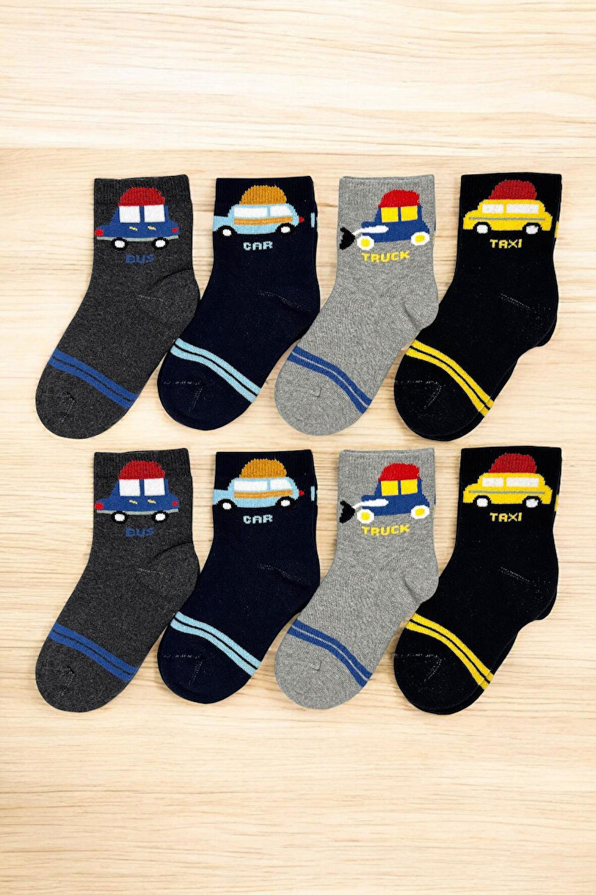 8 Çift Burun Dikişsiz Araba Desenli Kışlık Kalın Havlu Erkek Çocuk Soket Çorap
