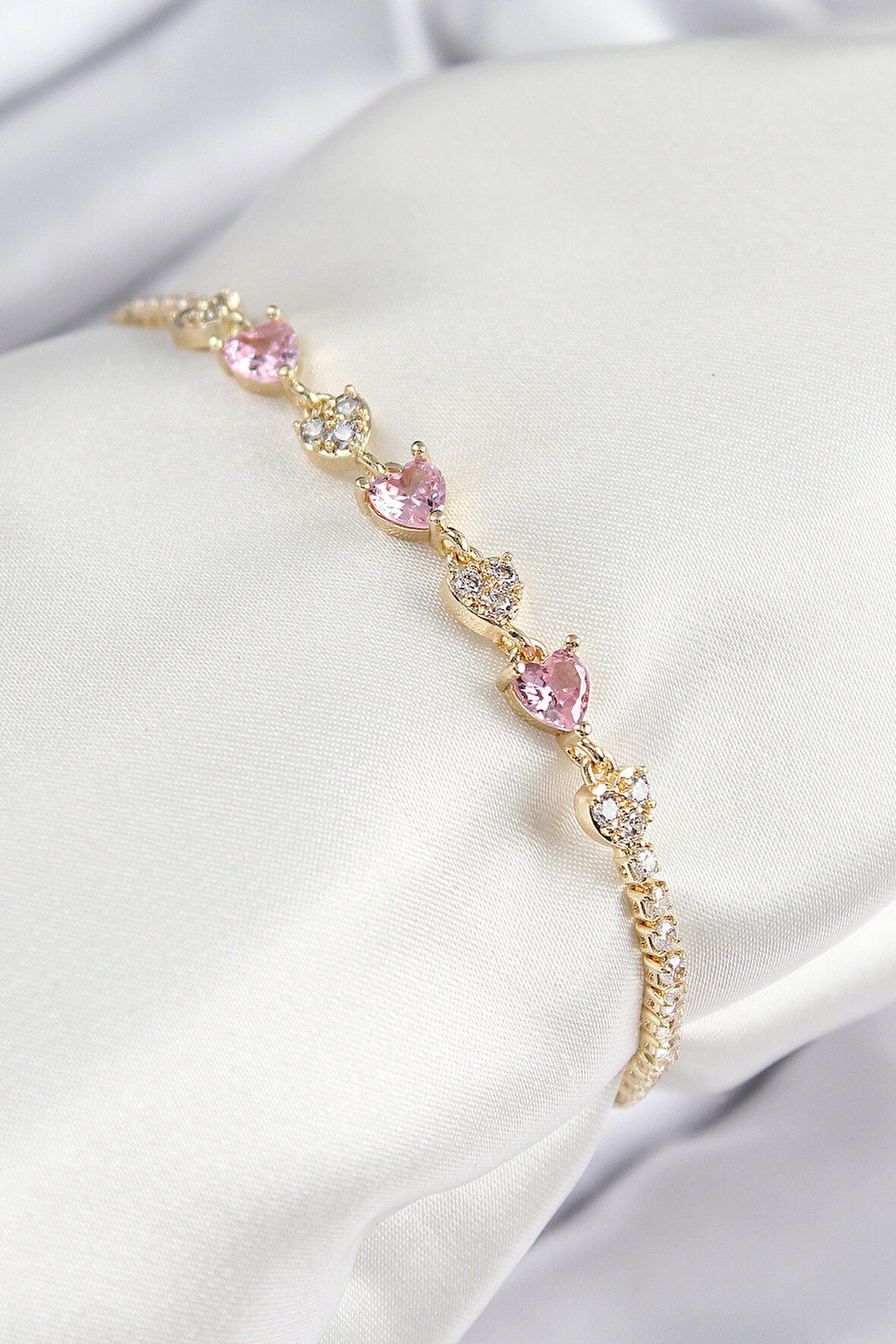 Pirinç Zirkon Taşlı Pembe Kalp Model Gold Renk Kadın Bileklik - TJ-BB7699