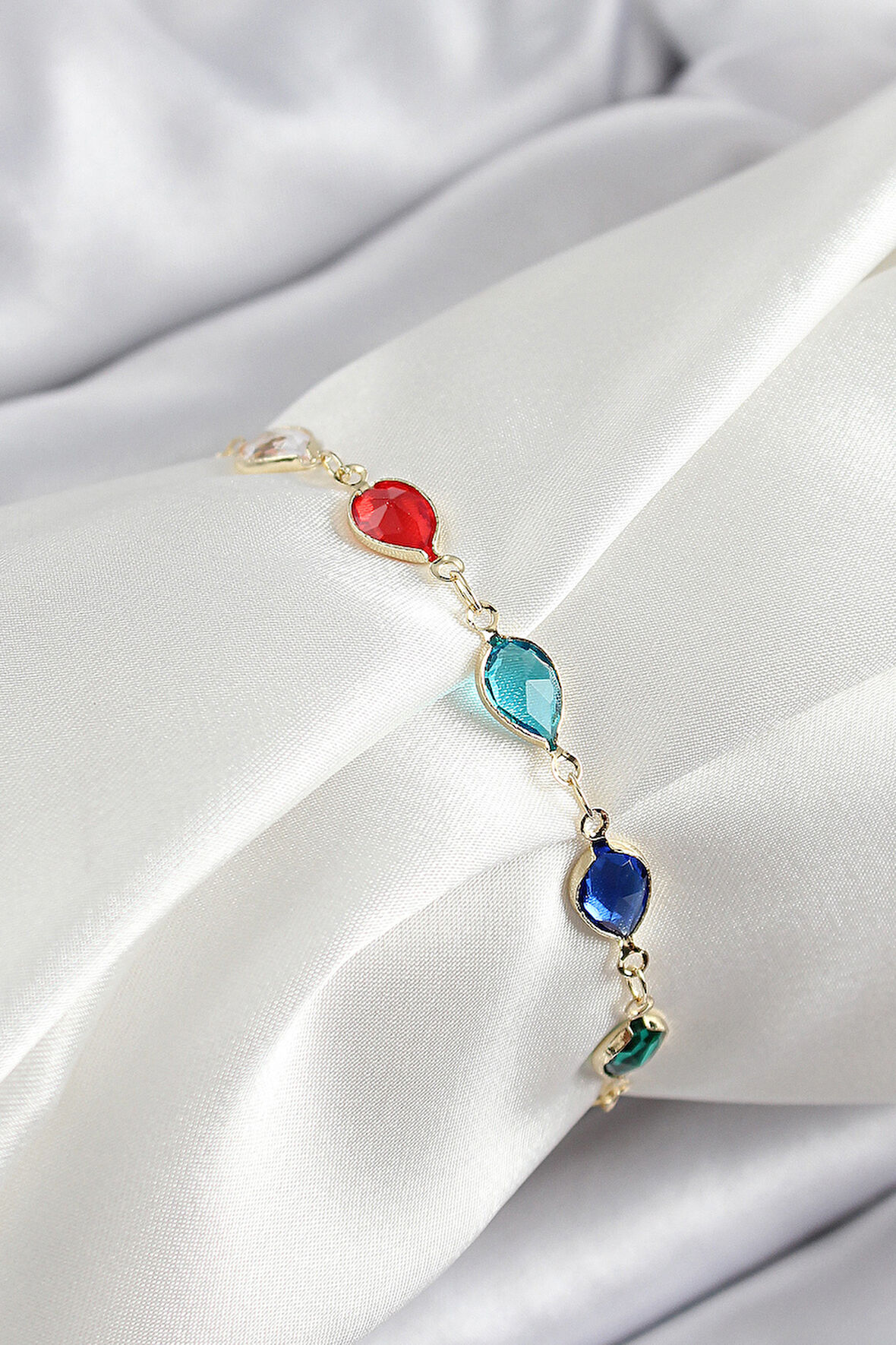 Pirinç Gold Renk Karışık Renk Damla Zirkon Taşlı Kadın Bileklik - TJ-BB7048