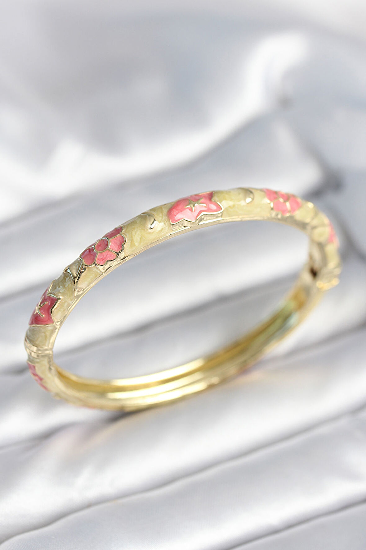 Yeşil Krem Renk Detaylı Mineli Kelepçe - TJ-BB8008