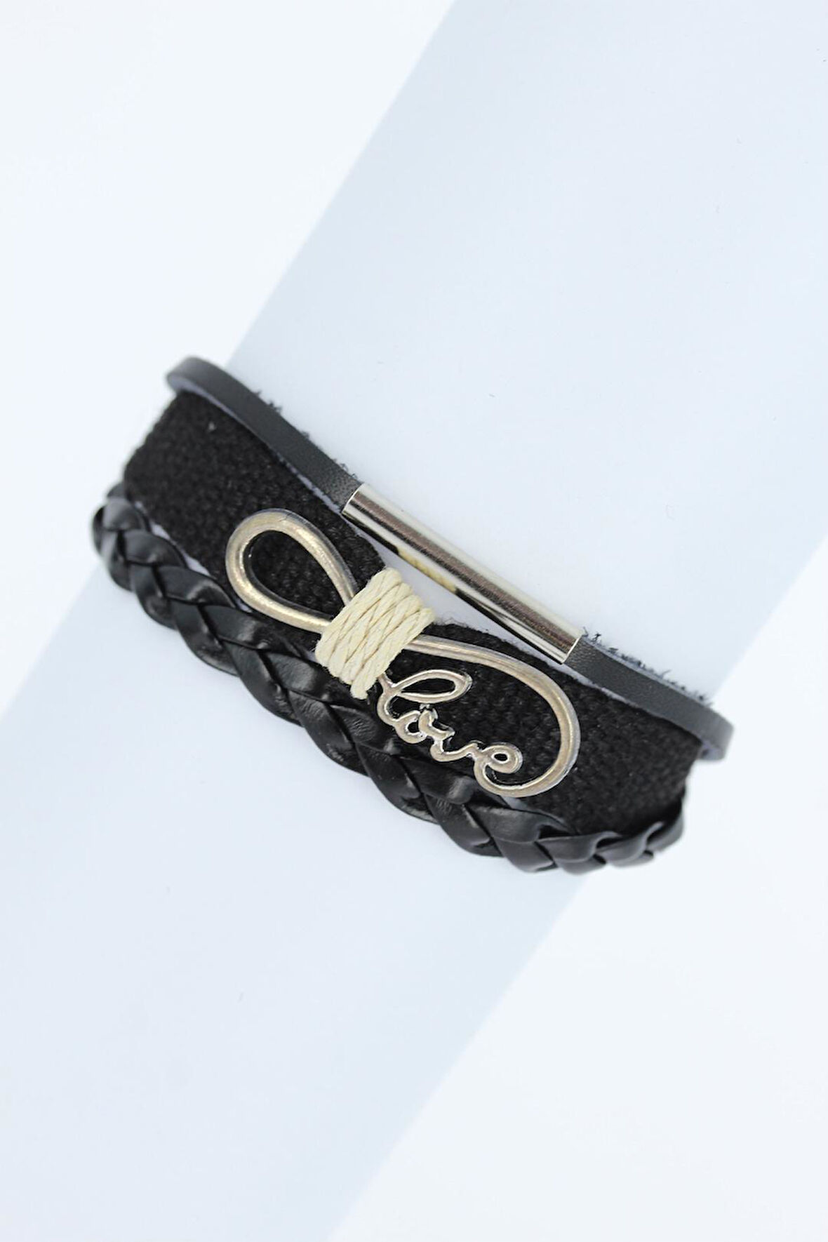 Metal Aksesuarlı Siyah Renk Deri Bileklik - TJ-EB1716