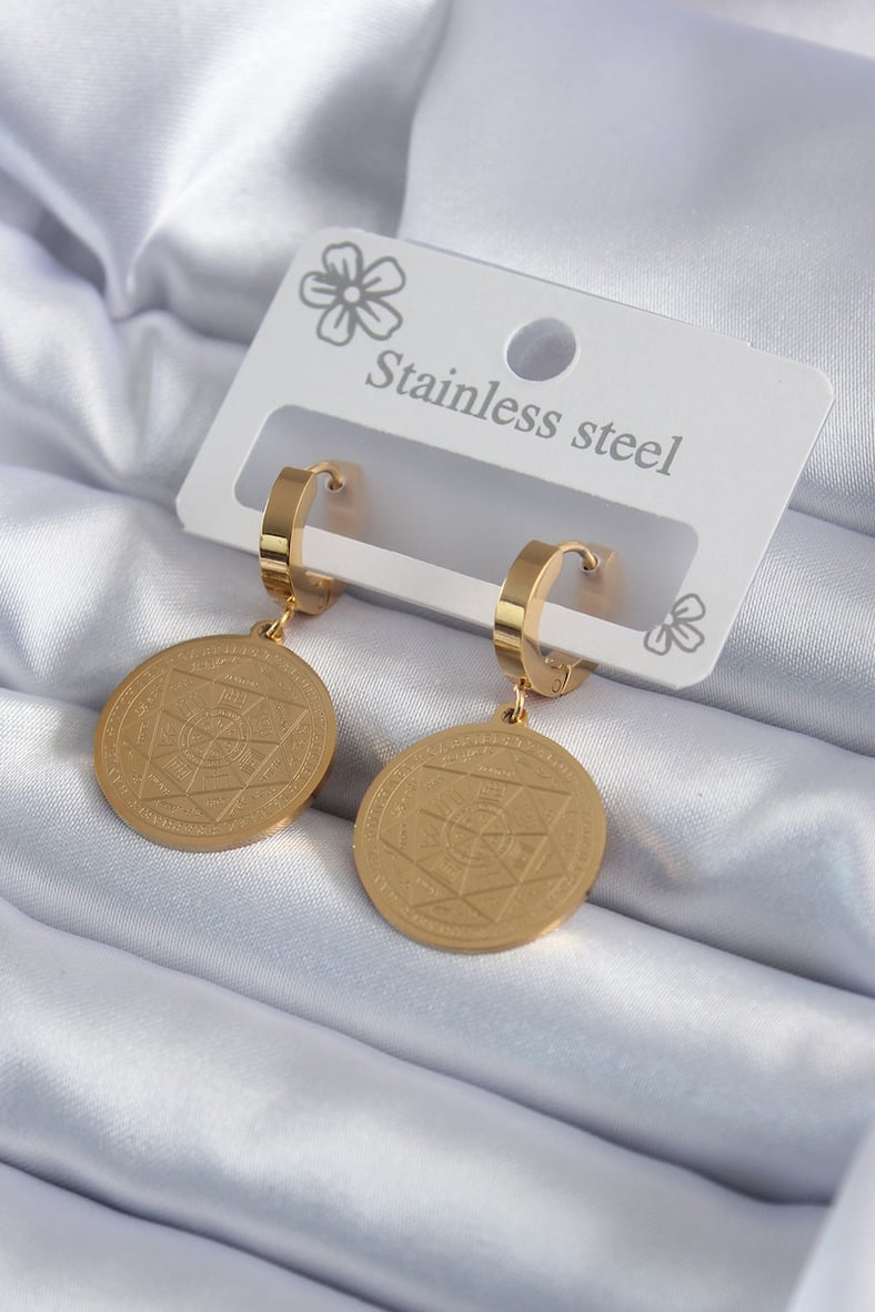 316L Çelik Gold Renk Pentagram İşleme Model Kadın Küpe TJ-BKP7979