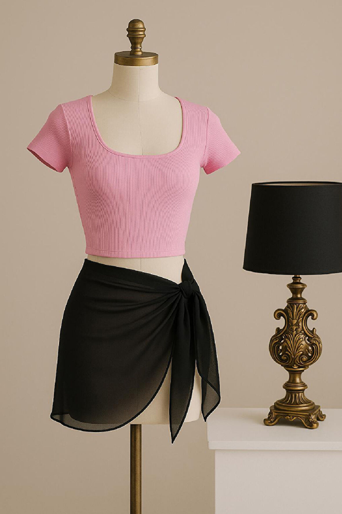 Kadın Pembe Yarım Kol Crop Ve Siyah Pareo 2'li Set