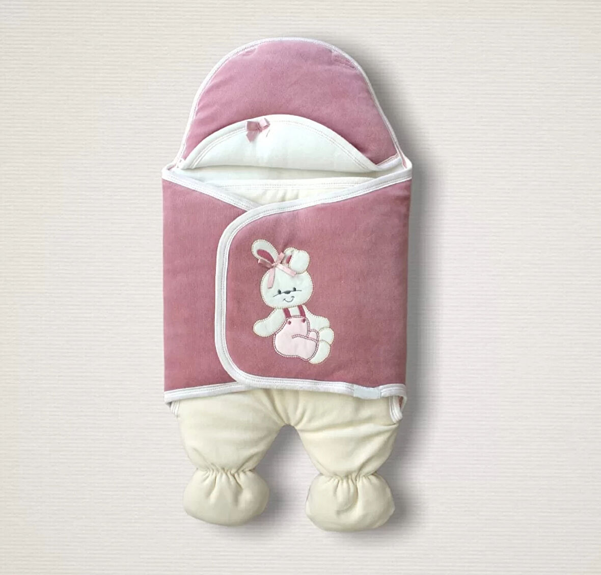 Yenidoğan Kadife Kumaş Ayıcık Nakışlı Şapkalı Kız Erkek Bebek Ayaklı Kundak Bebek Battaniyesi Gül Kurusu