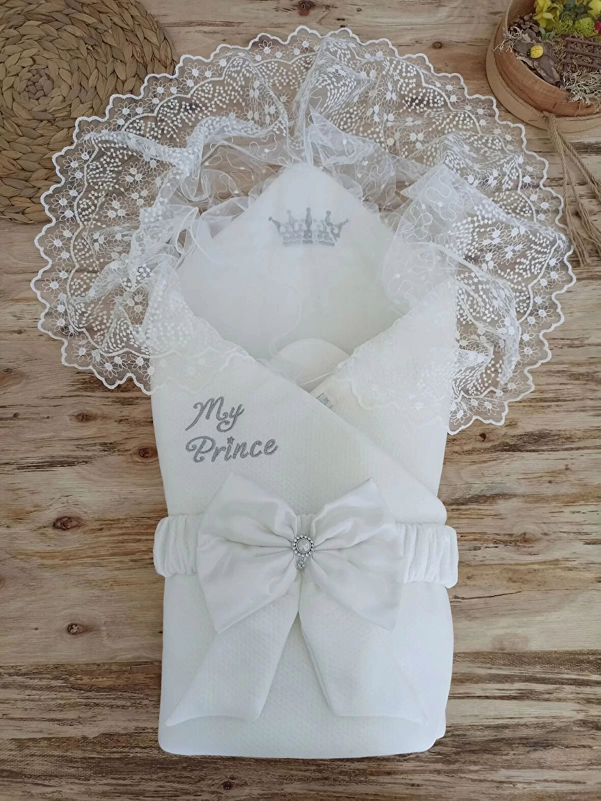 Yenidoğan Sahra Taç Benim Prensim Nakışlı Kundak Bebek Battaniyesi Ekru