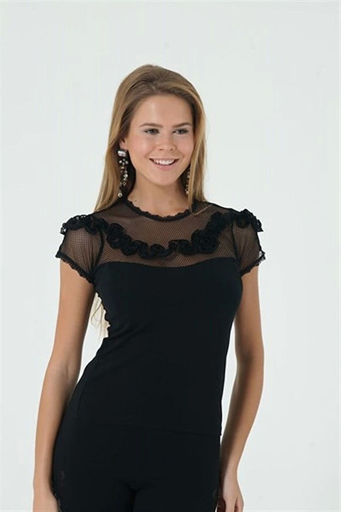 Şahinler Kadın İp Dantelli İp Askılı Atlet