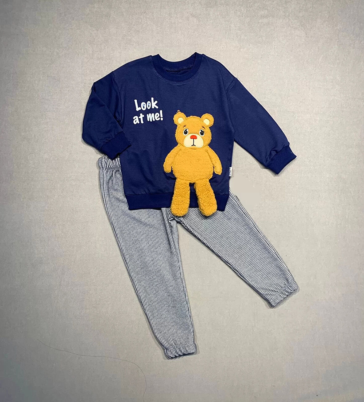 2-3-4 Yaş Ayıcık Sallanan Ayak Desenli Likra Penye Kumaş Sweat Pantolonlu Kız Erkek 2li Çocuk Takımı Lacivert