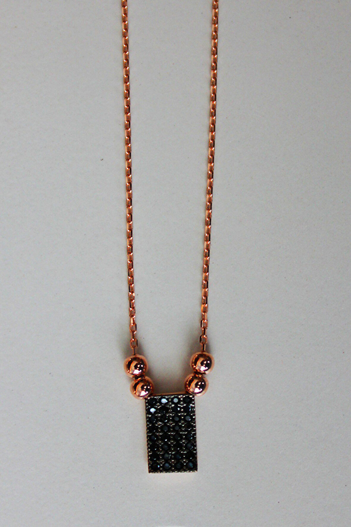 925 Ayar Siyah Dörtgen Rose Gümüş Kolye (TGK0141)