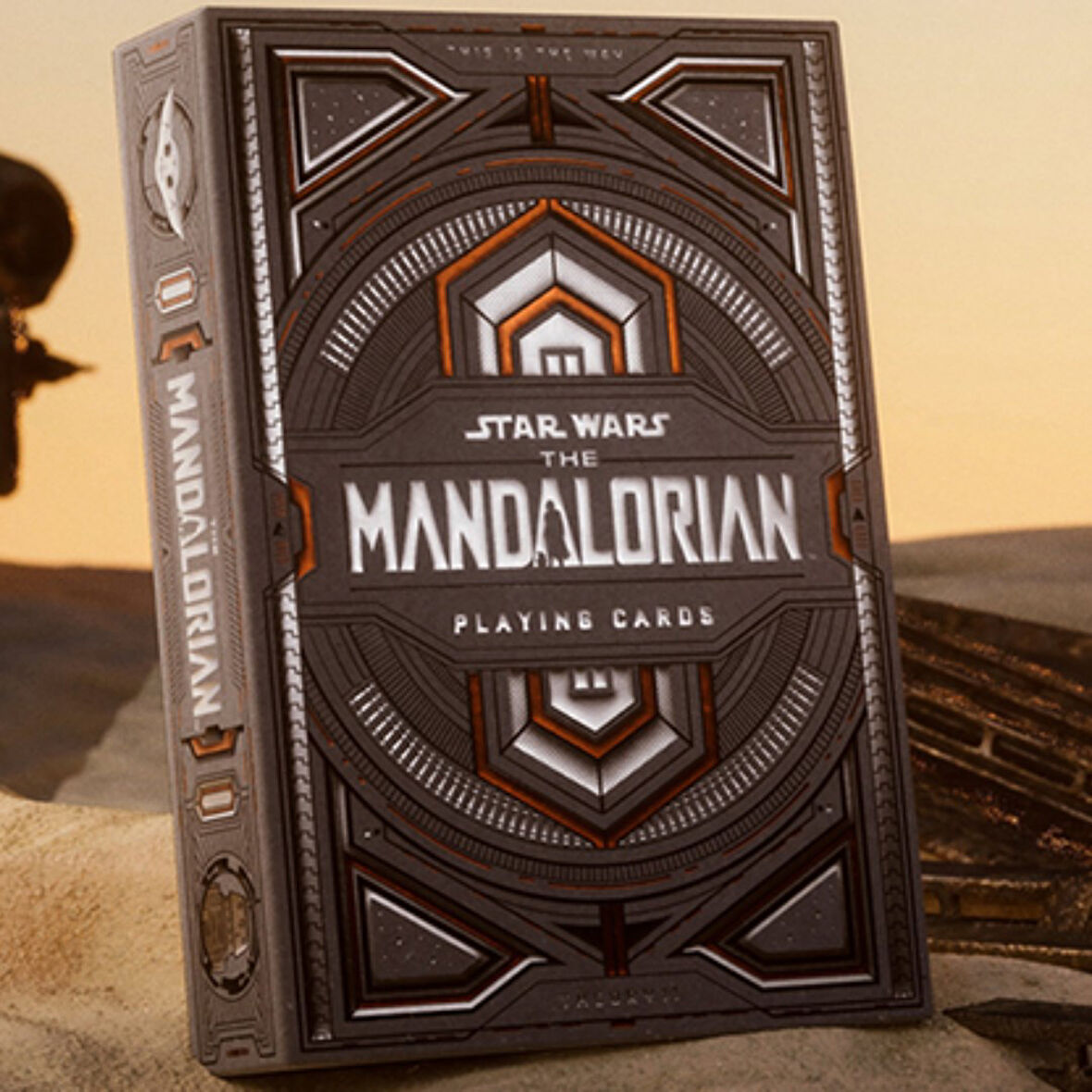 Theory11 Star Wars Mandalorian v2 Premium Oyun Kağıdı Limited Edition Koleksiyonluk iskambil Kartlar