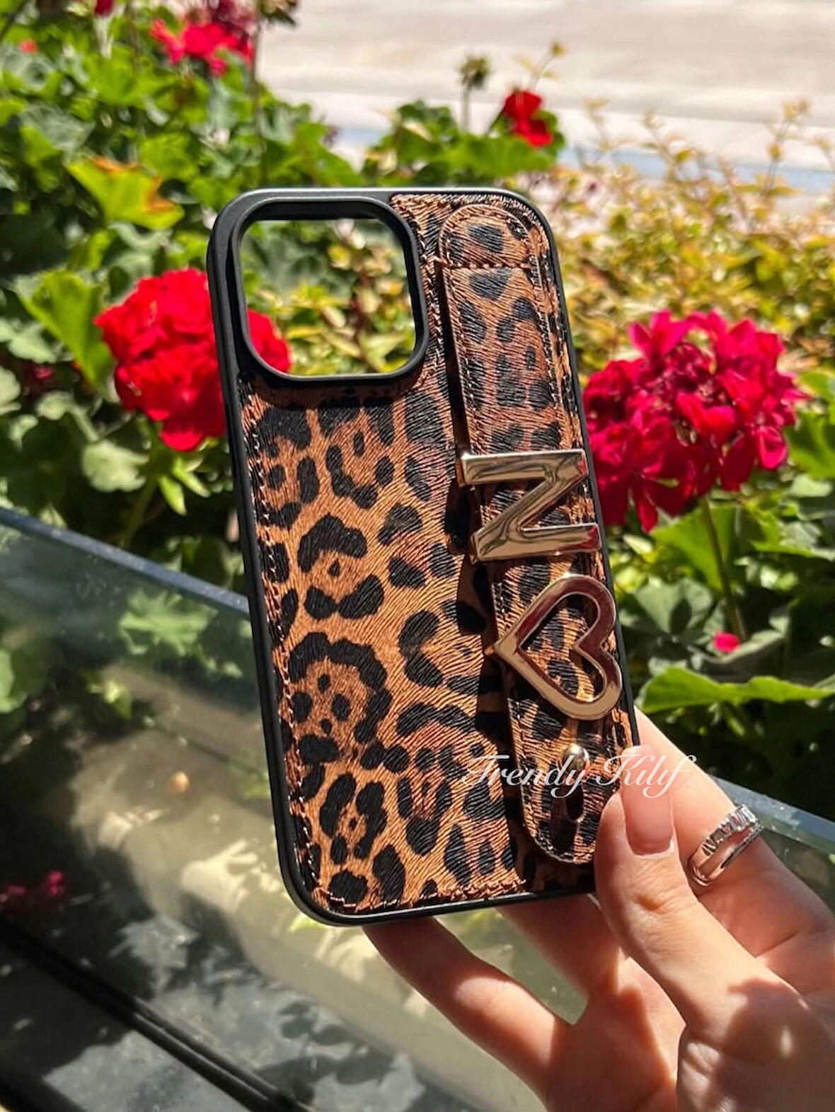 iPhone (16 PRO) uyumlu Kişiselleştirilebilir Charmlı Kılıf