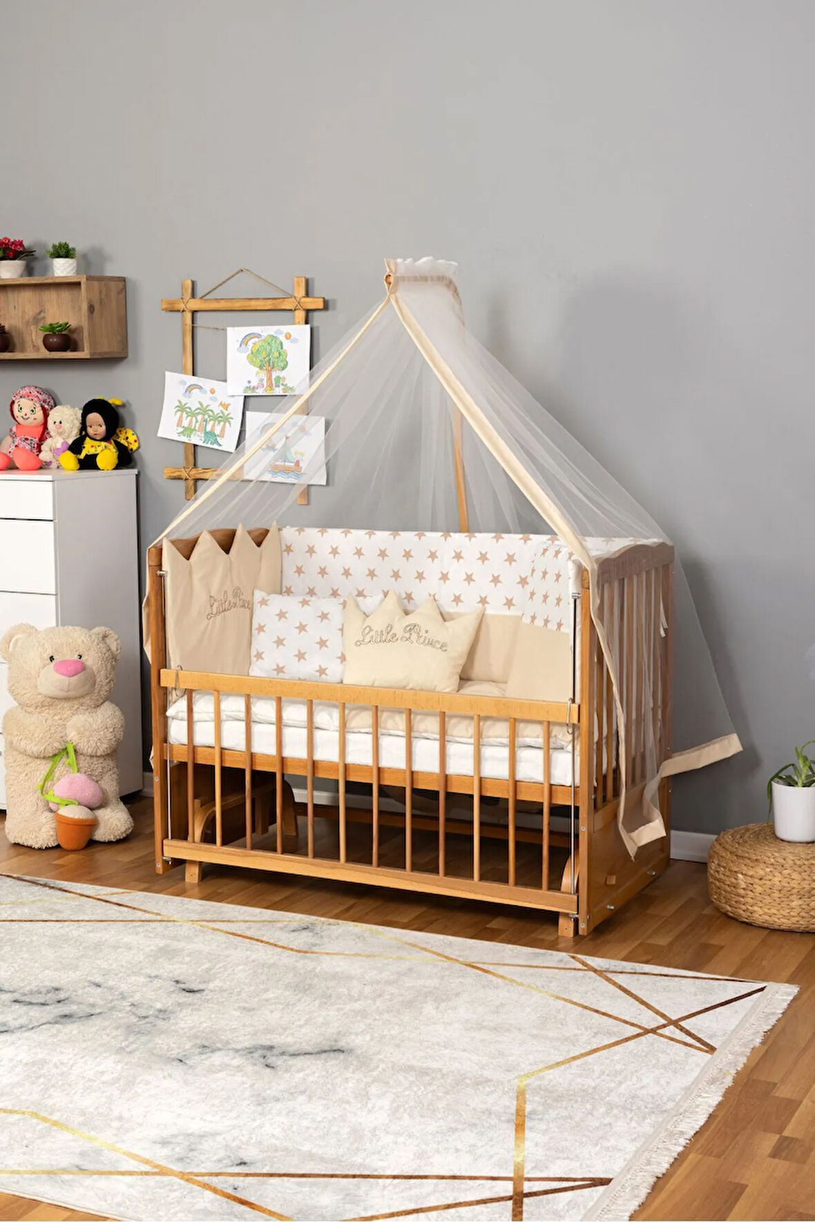 Ahşap Beşik Anne Yanı Beşik (Vernikli) 60x120 - Krem Nakış(Erkek) Uyku Seti + Yatak